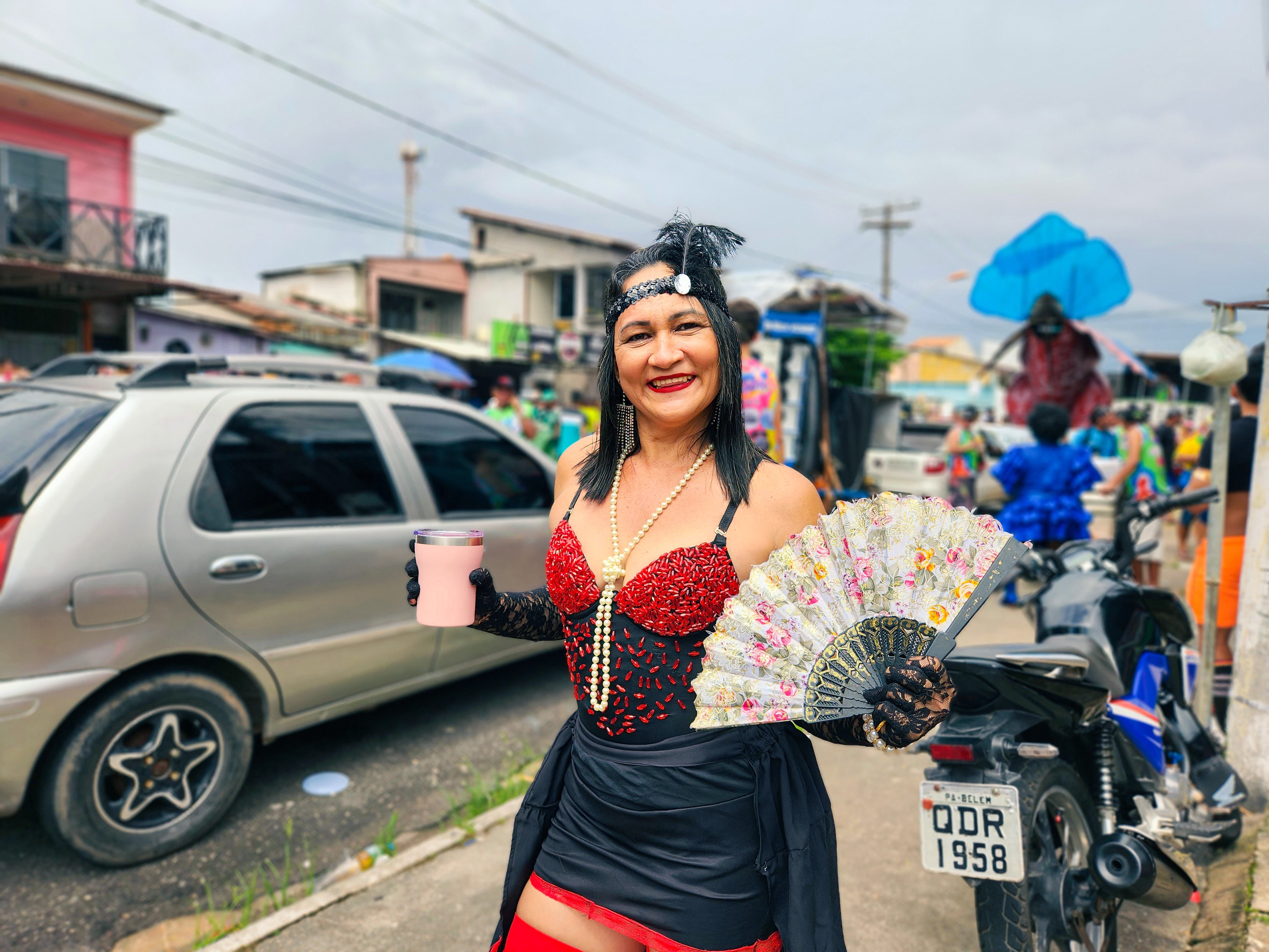 Tradicional Rabo do Peru arrasta 300 mil foliões e encerra Circuito Icoaraci Folia em grande estilo