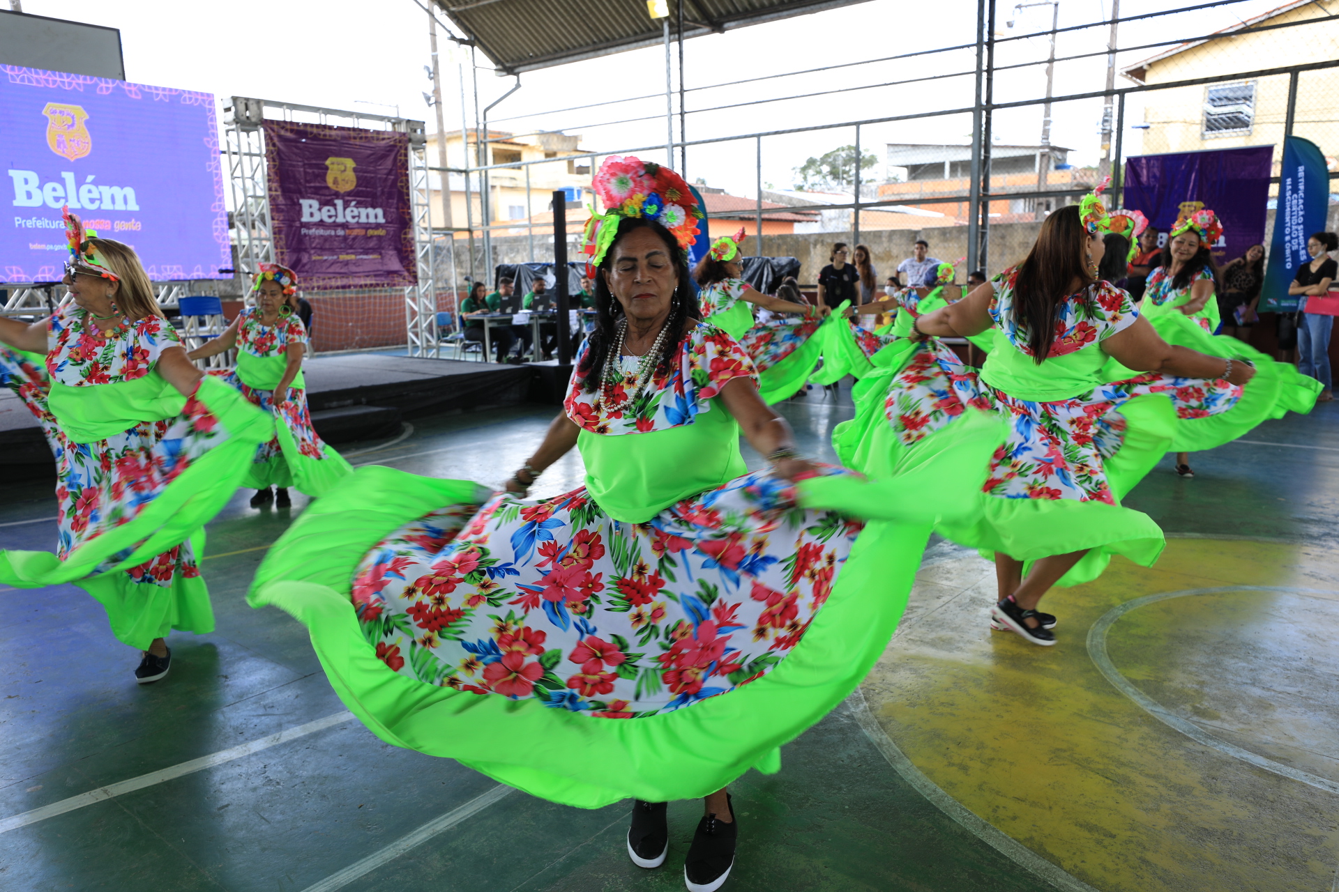 Prefeitura oferece serviços sociais para garantir direitos e cidadania aos moradores do Mangueirão e Bengui