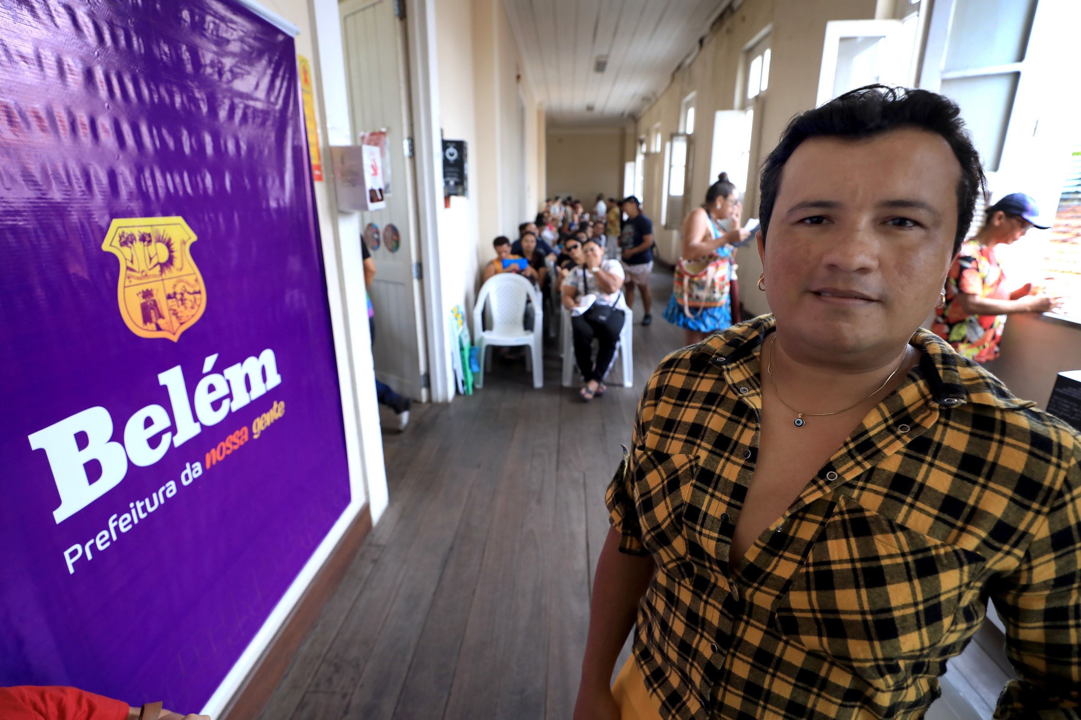 Prefeitura faz o primeiro mutirão para cadastrar pessoas LGBTI+ no programa Minha Casa, Minha Vida