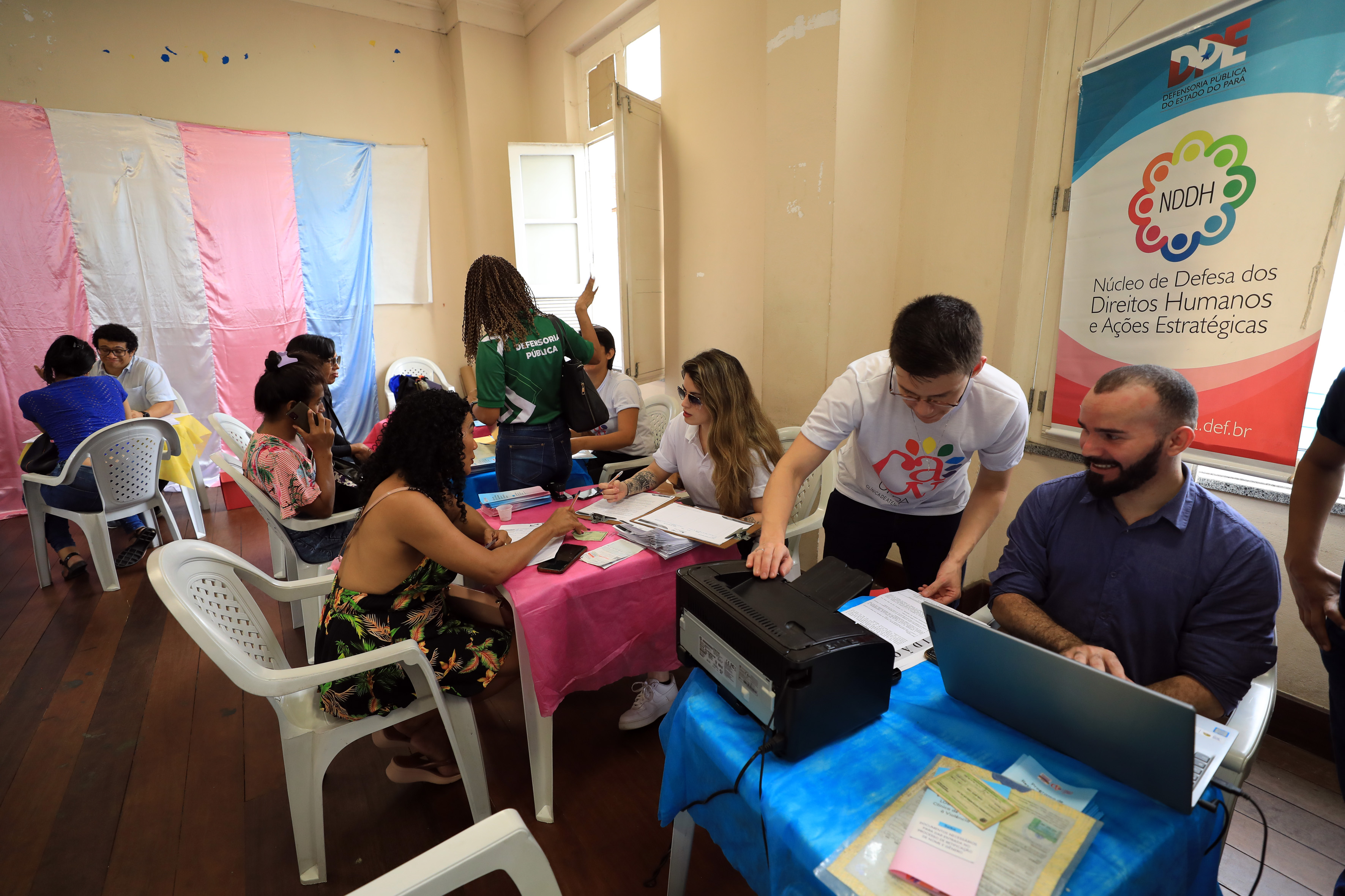 Prefeitura faz o primeiro mutirão para cadastrar pessoas LGBTI+ no programa Minha Casa, Minha Vida