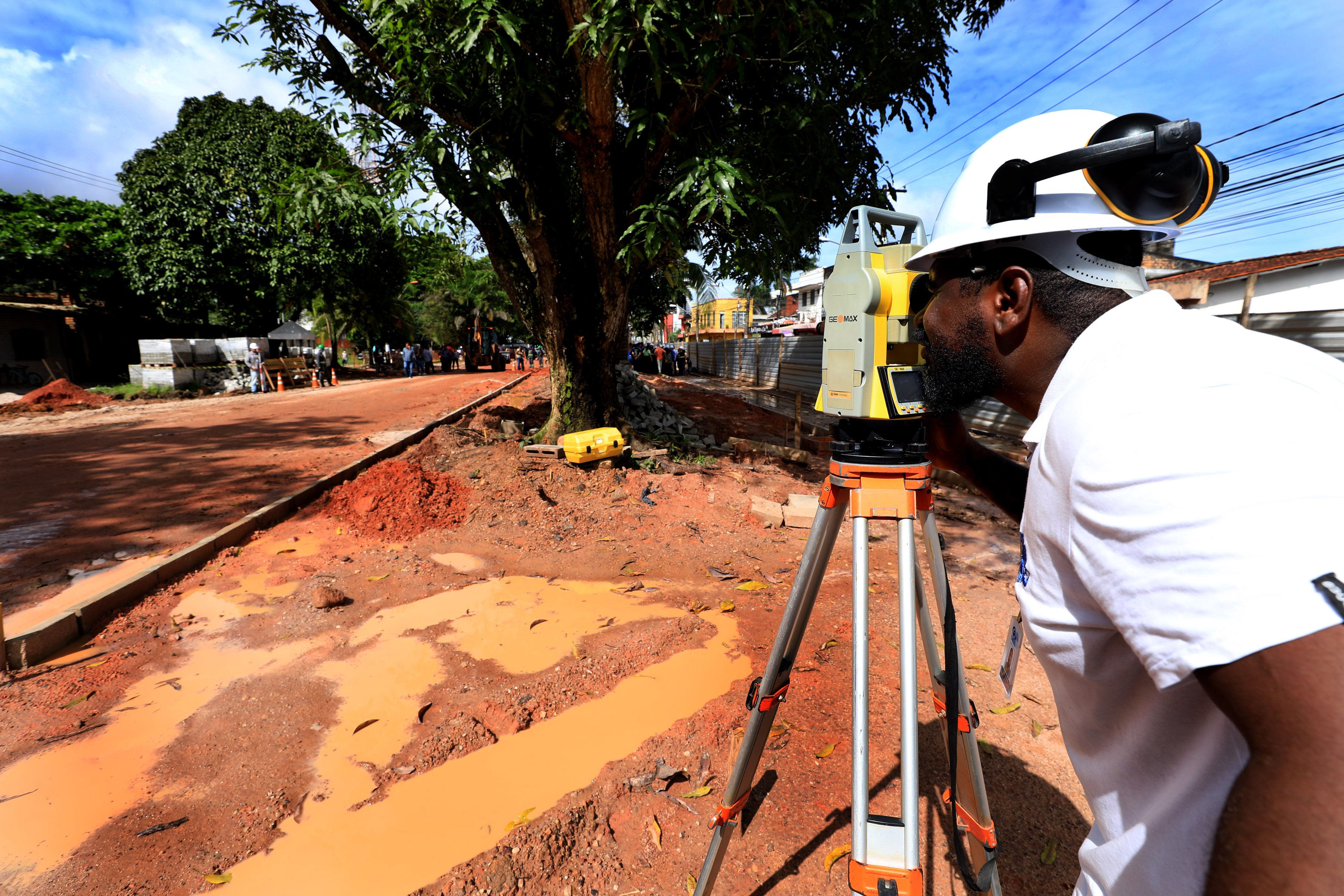 Prefeitura de Belém avança na reurbanização que vai transformar a Rômulo Maiorana numa avenida ecológica