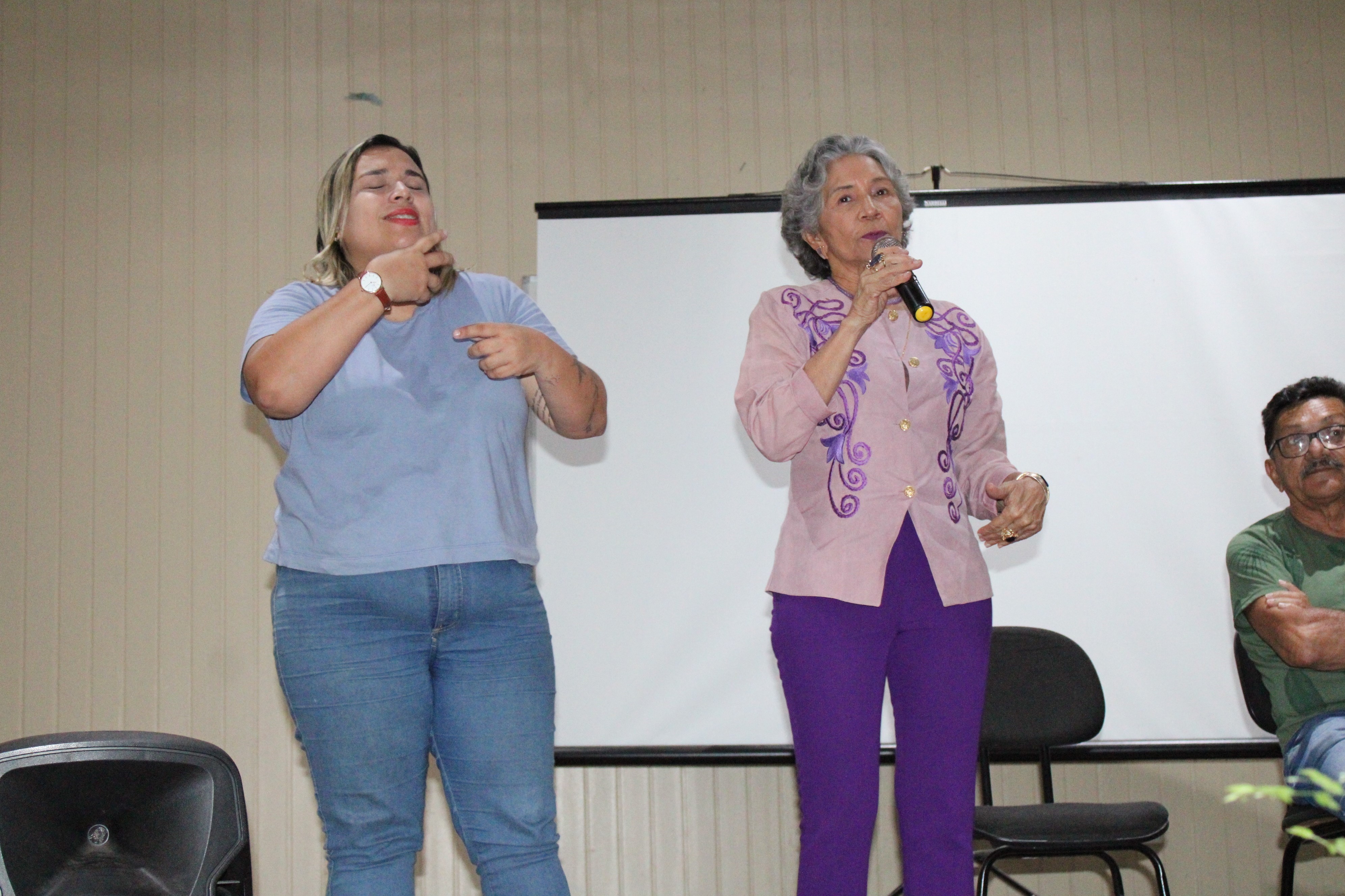 Fundação Escola Bosque comemora 27 anos com 2.300 alunos e 8 unidades de ensino em 5 ilhas de Belém