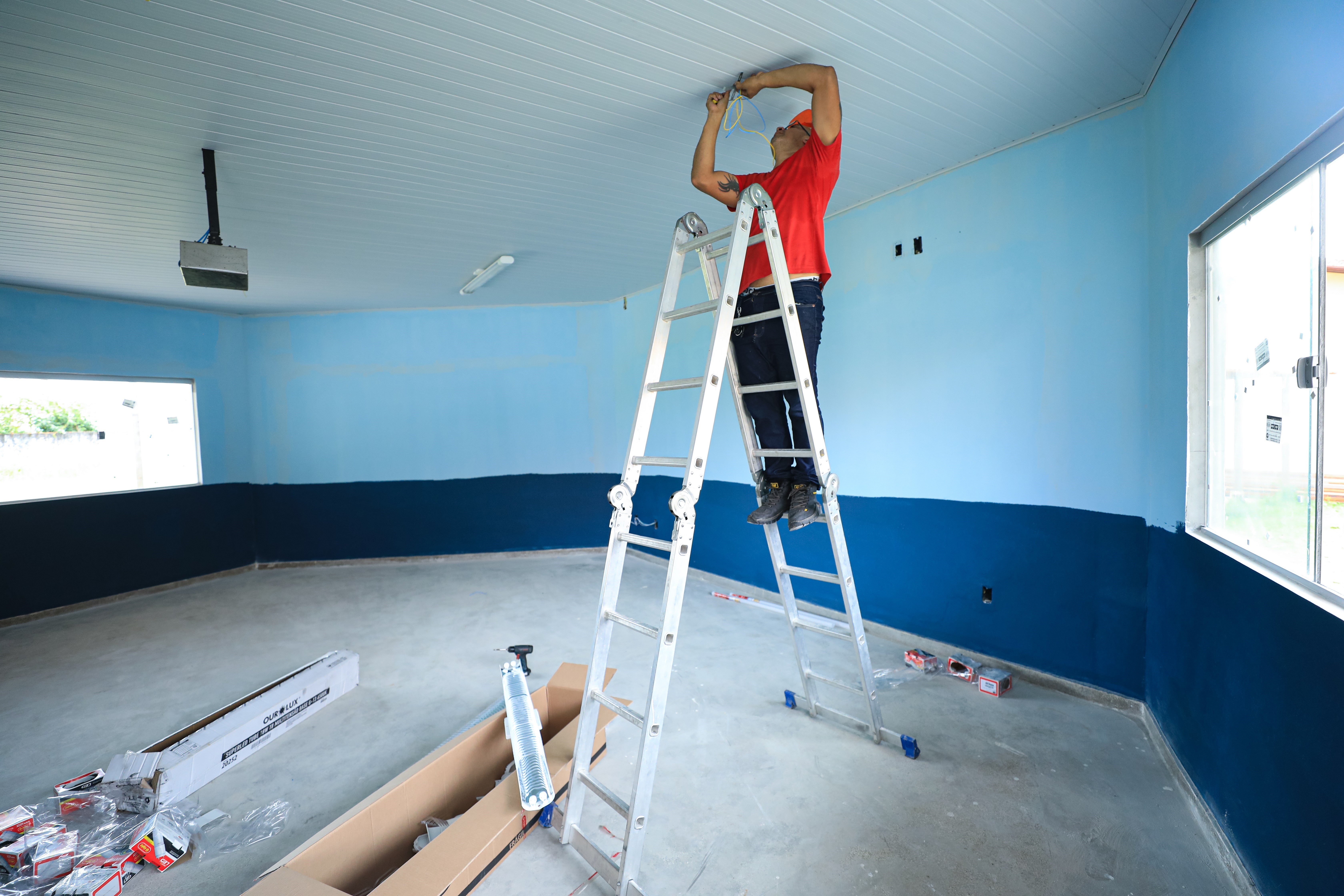 Comunidade do Tenoné comemora avanço nas obras de reforma da Escola Municipal Paulo Freire