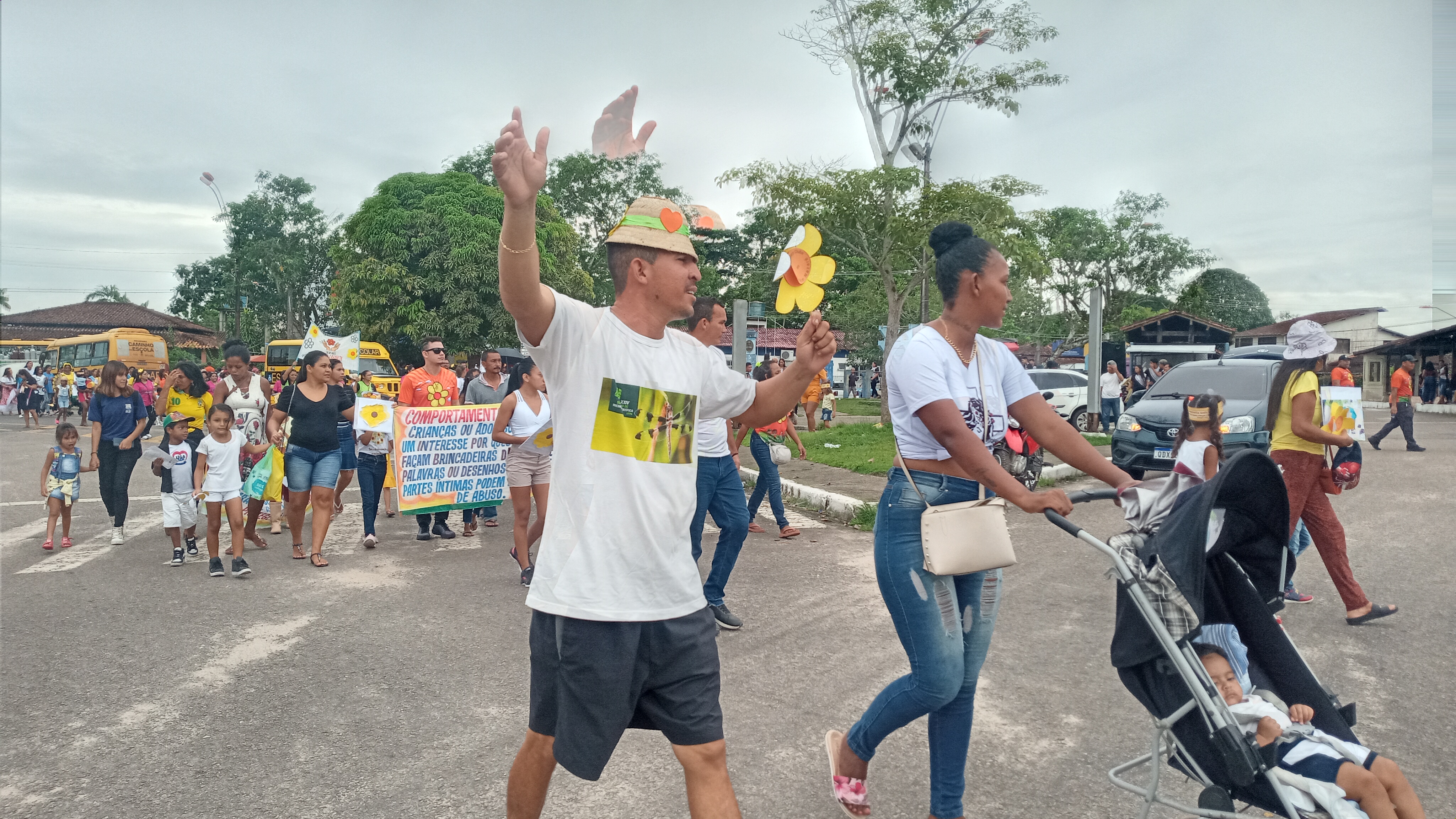 Mosqueiro realiza 15ª caminhada de combate aos crimes sexuais contra crianças e adolescentes
