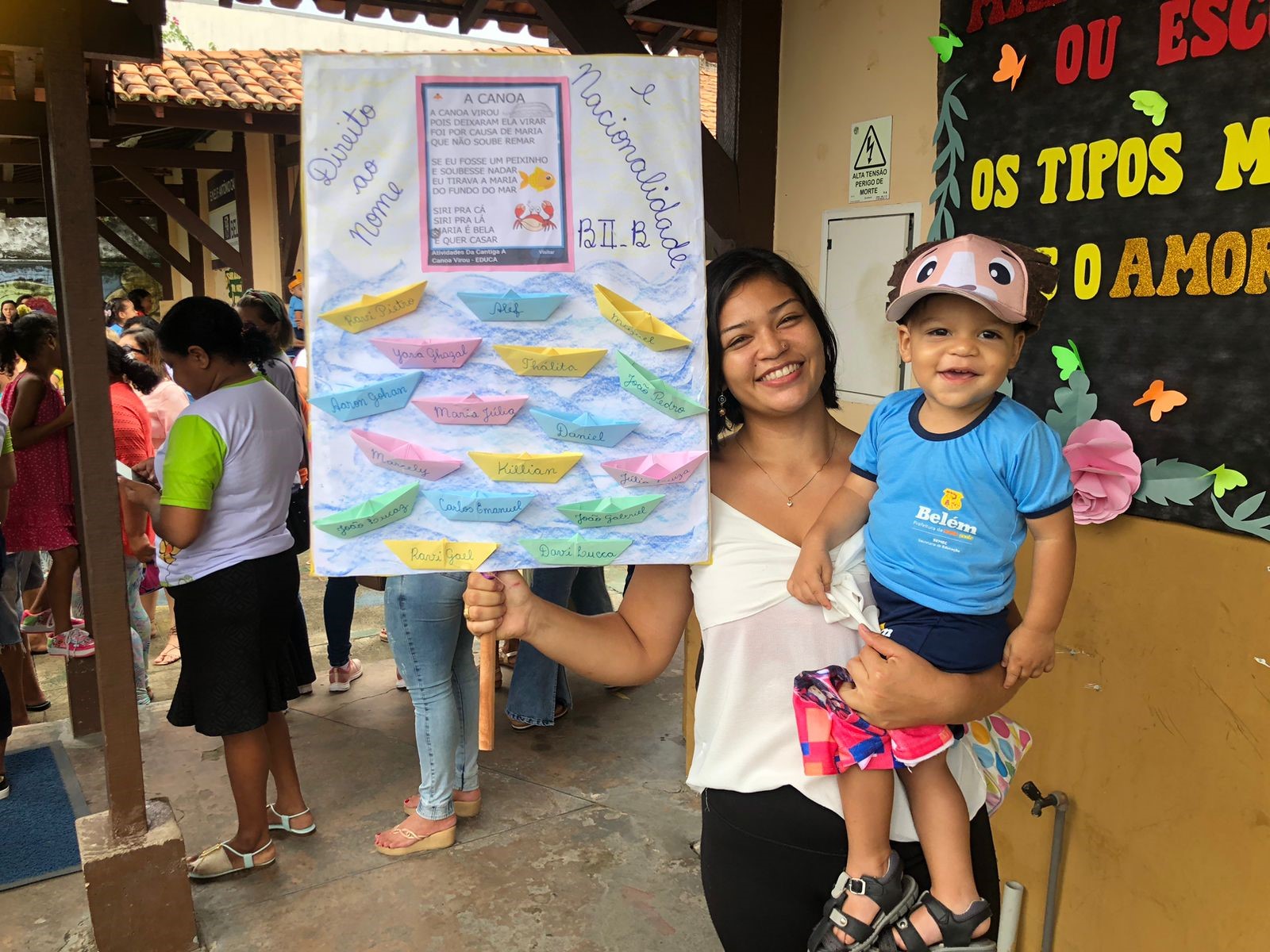 Estudantes e educadores da rede municipal vão às ruas contra a exploração de crianças e adolescentes