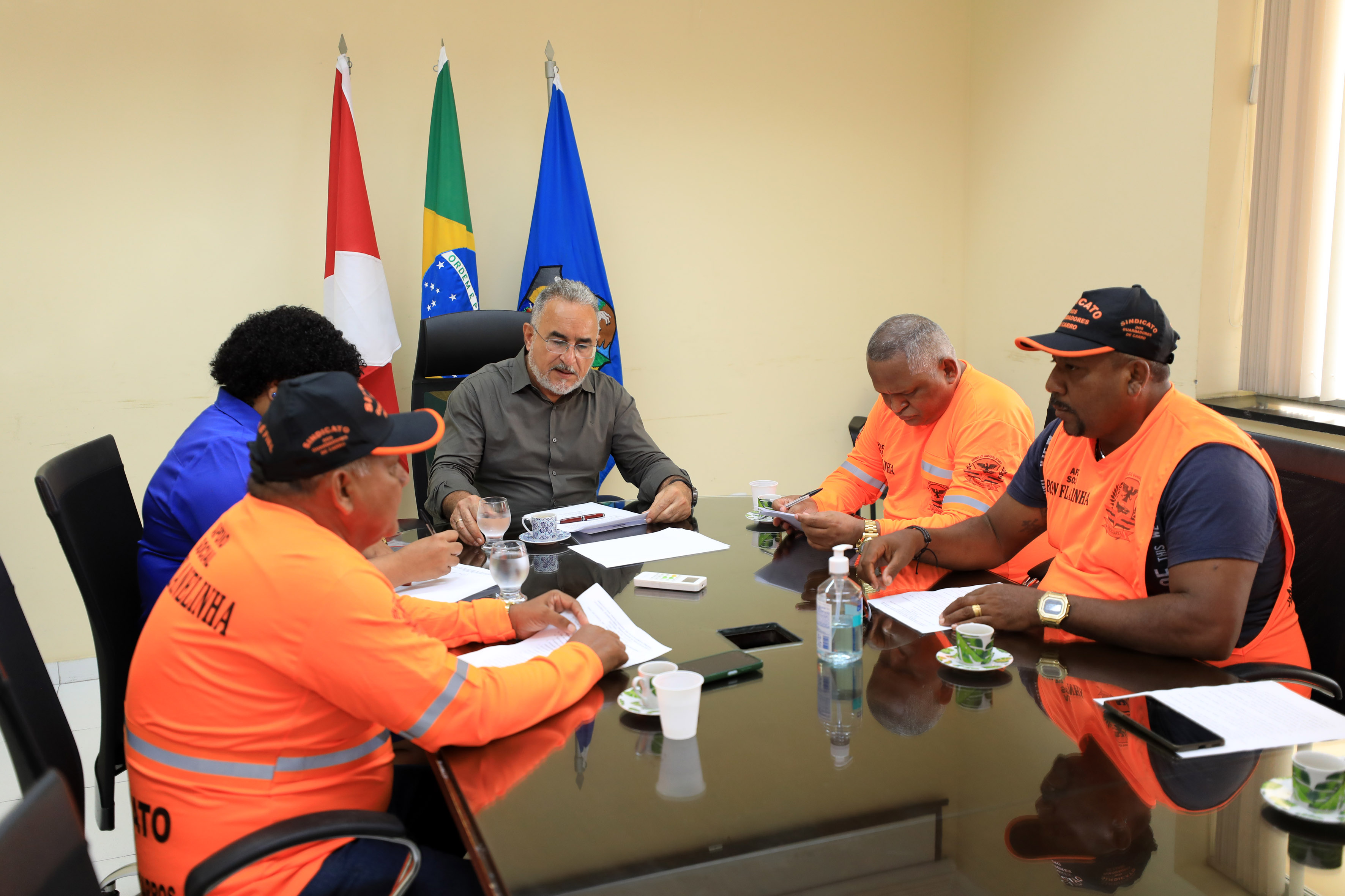 Prefeitura e sindicalistas discutem ações e projetos para guardadores e lavadores de carro de Belém