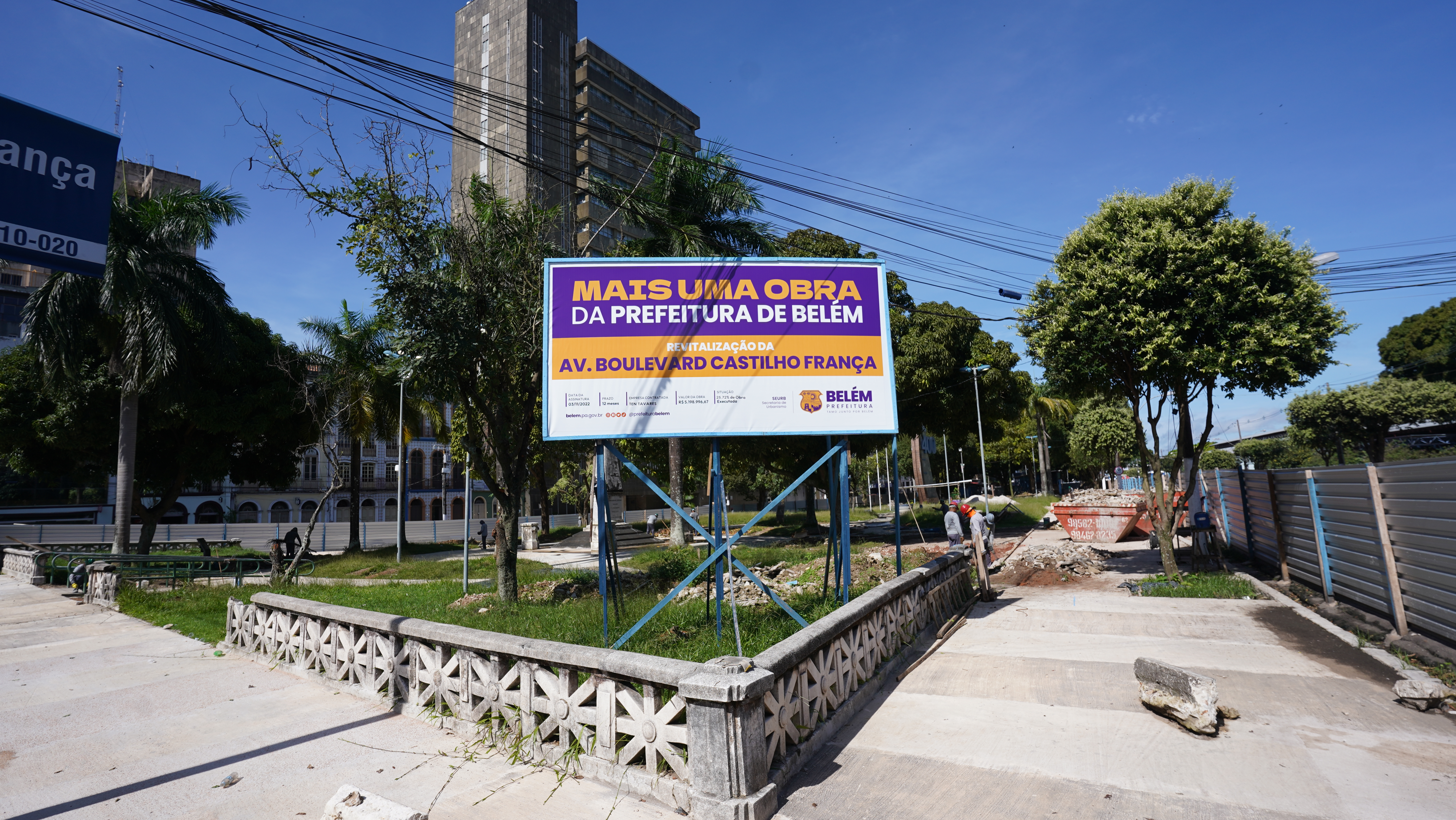 Prefeitura interdita via para realizar serviços de implantação do Boulevard da Gastronomia