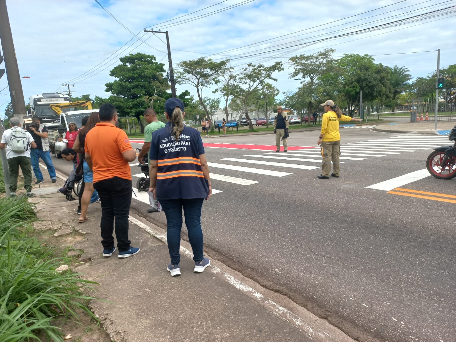 Pacientes do hospital Sarah e CIIR aprovam nova sinalização da Arthur Bernardes feita pela Prefeitura