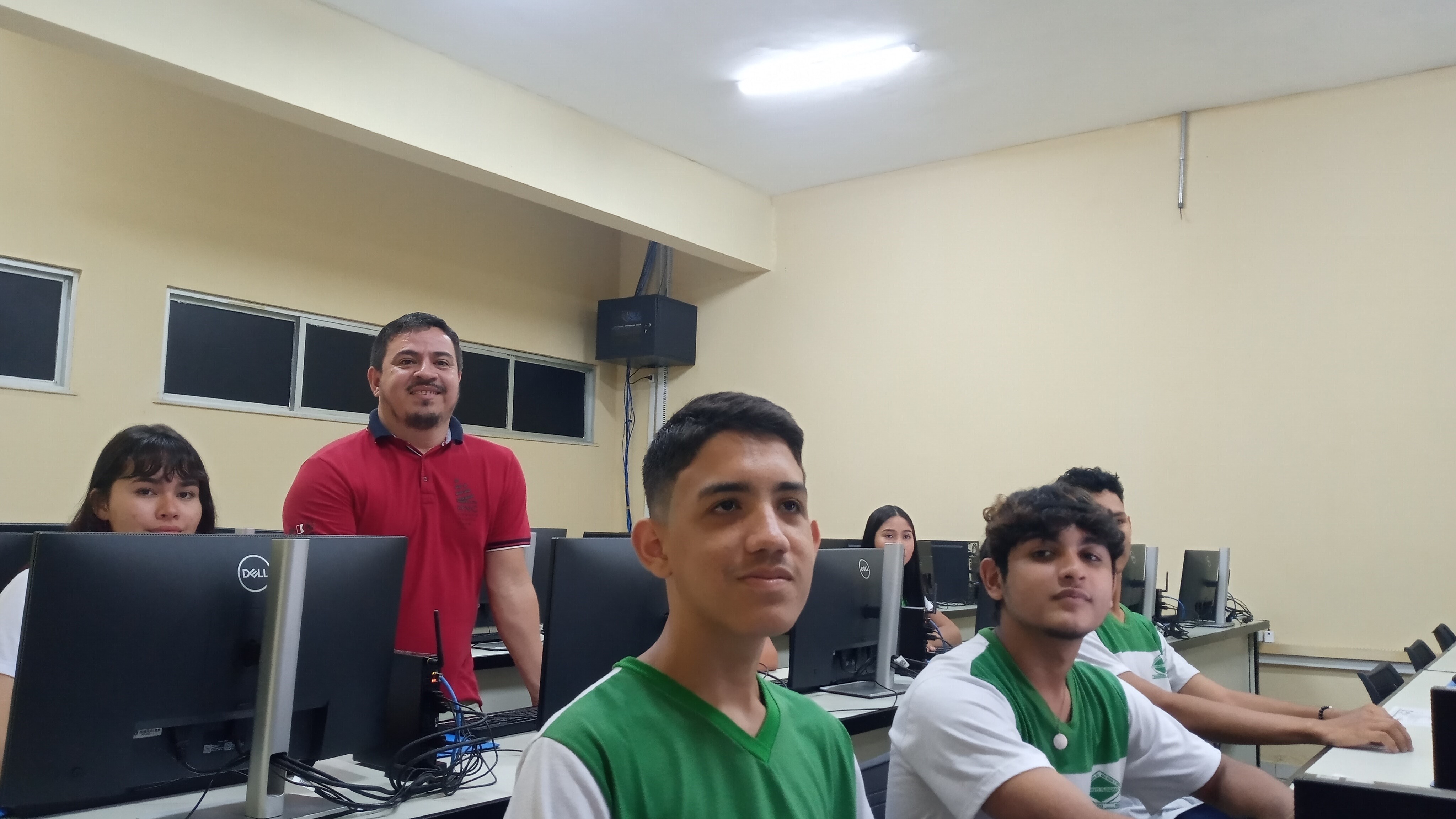 Mosqueiro completa 128 anos com tradição, investimentos em educação, obras e olho no futuro