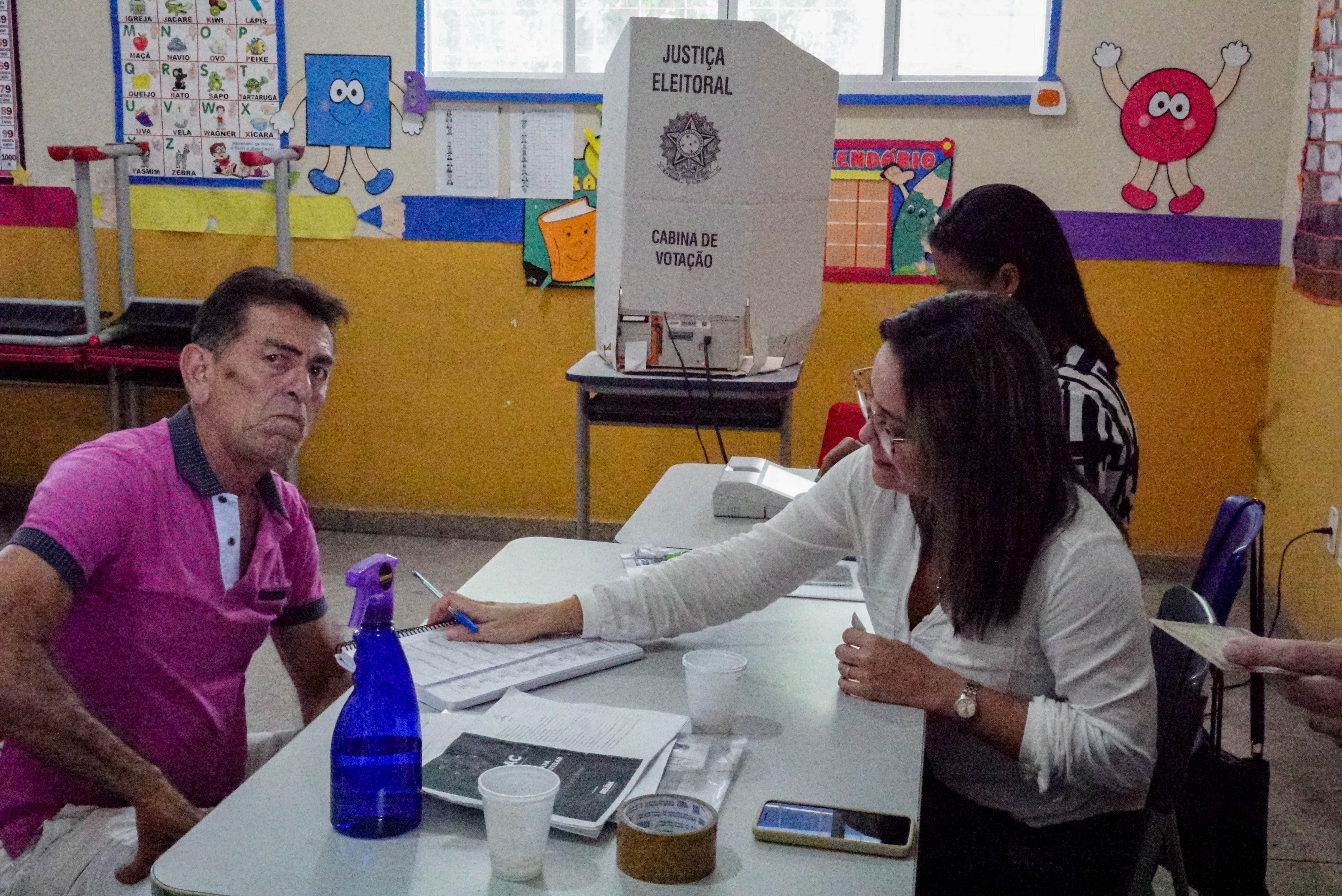 Moradores de Belém participam da eleição para os novos conselheiros tutelares do município