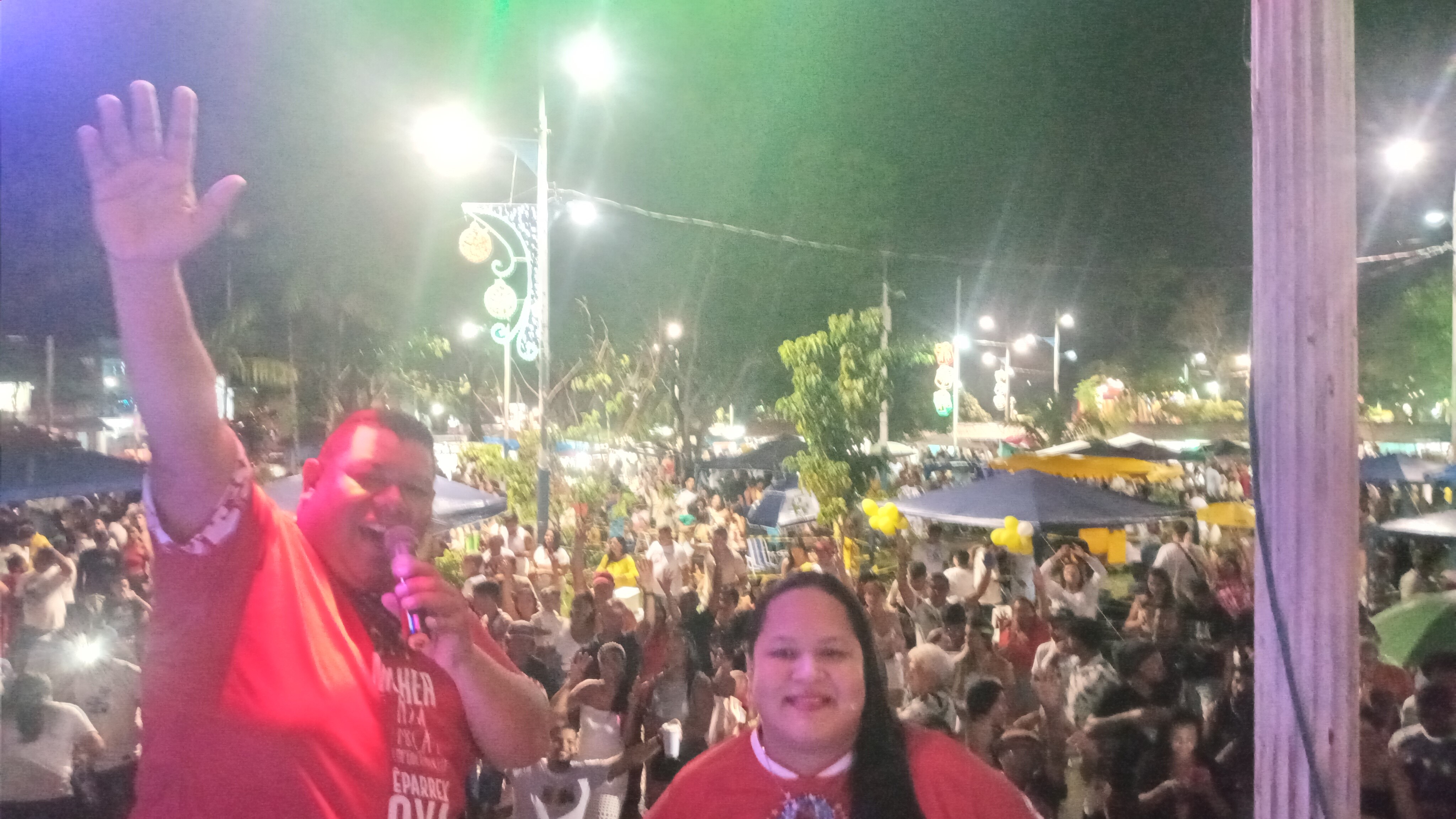 Milhares de pessoas aproveitam um final de ano tranquilo no distrito de Mosqueiro