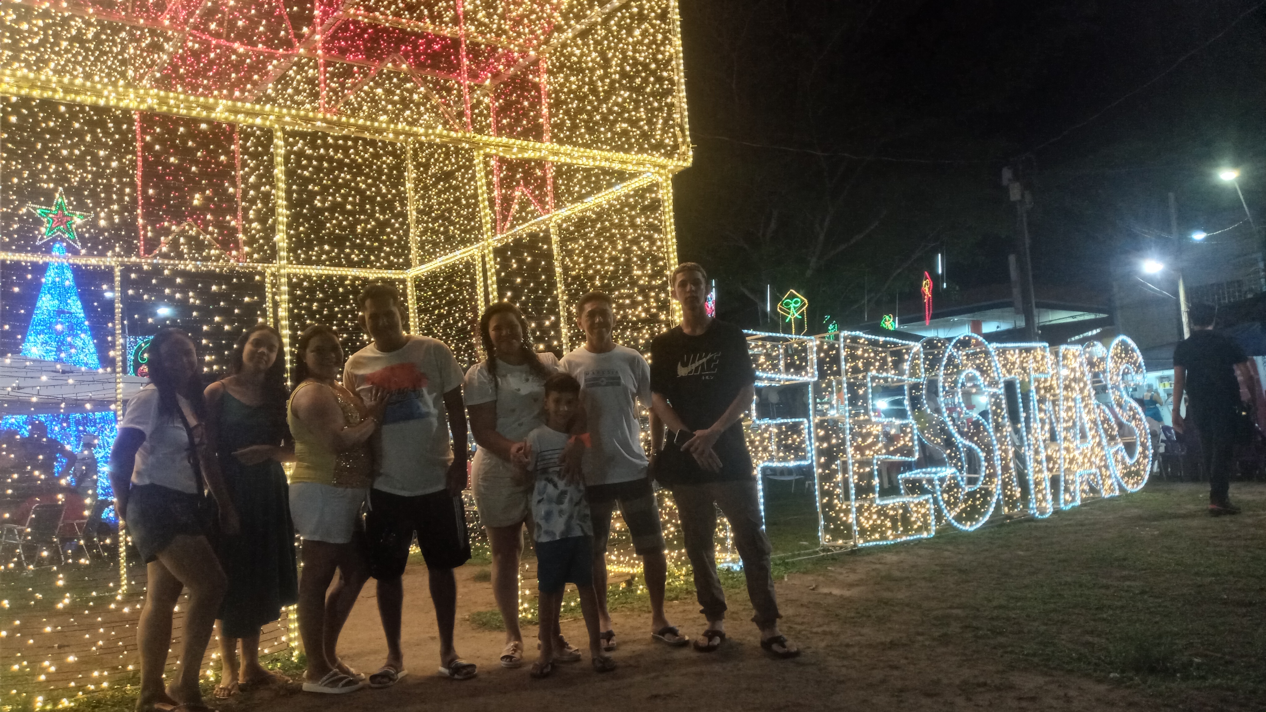 Milhares de pessoas aproveitam um final de ano tranquilo no distrito de Mosqueiro