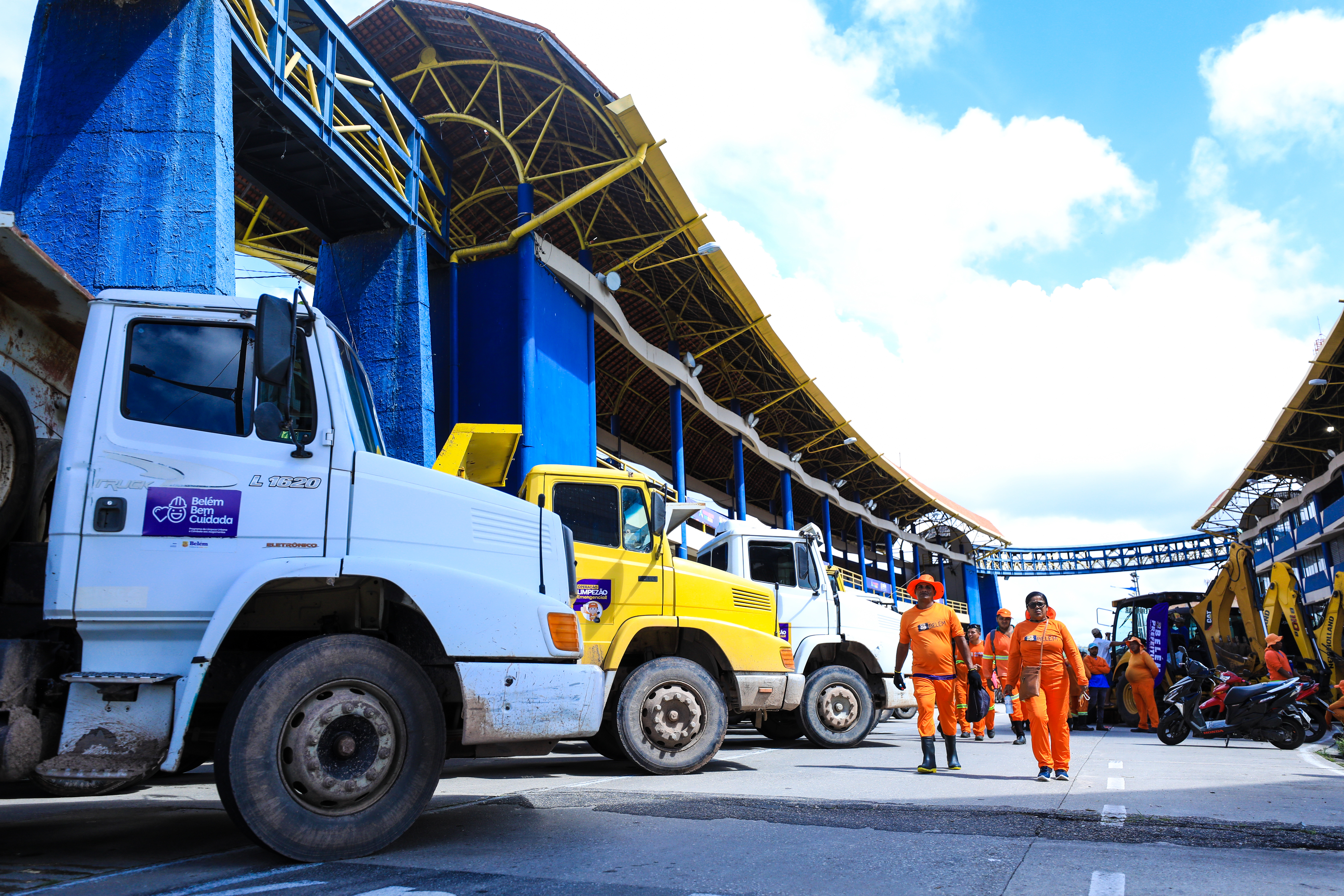 Operação Limpezão Emergencial é realizada em bairros e distritos de Belém