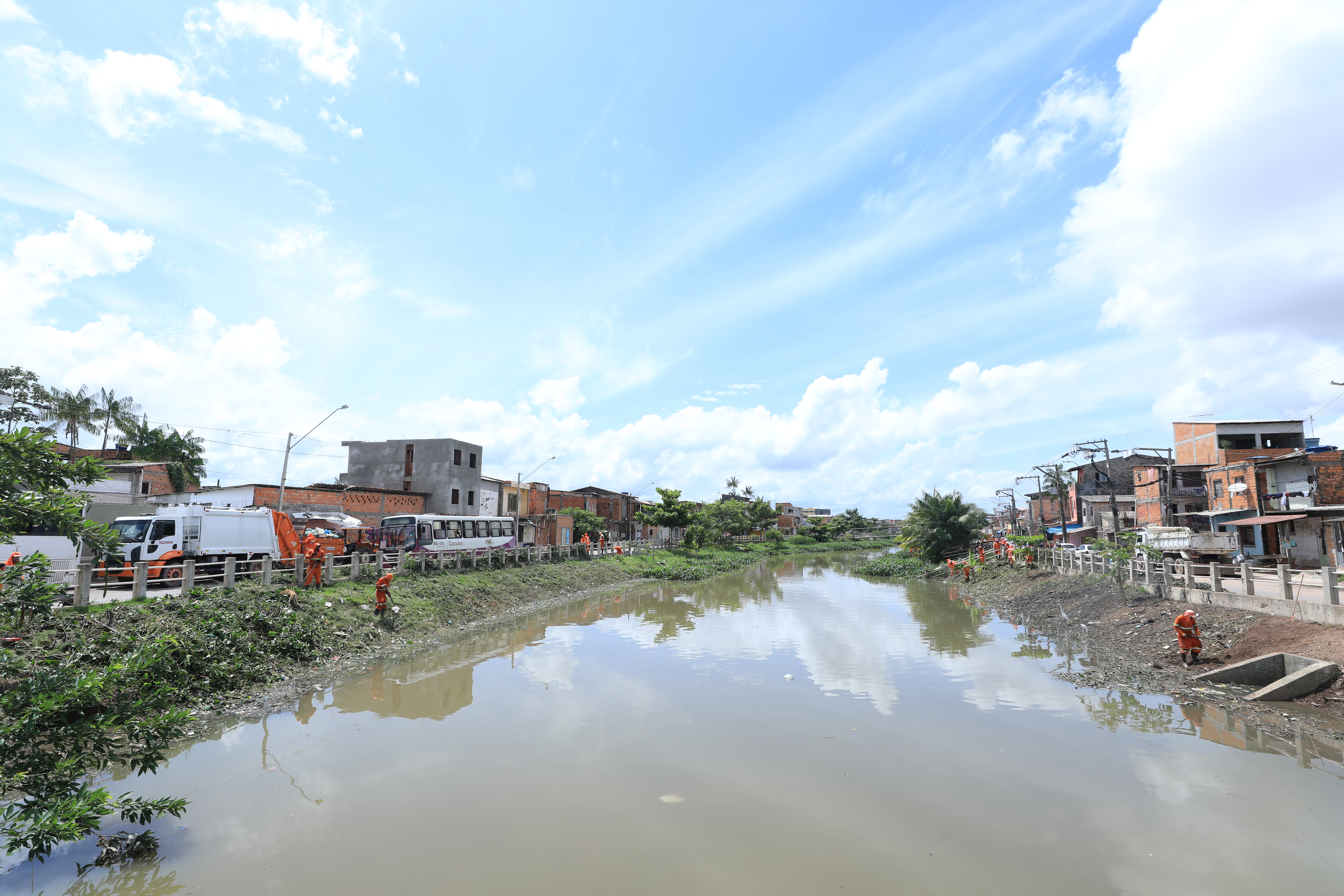 Operação da Prefeitura de Belém reforça ações de limpeza no Canal do Tucunduba