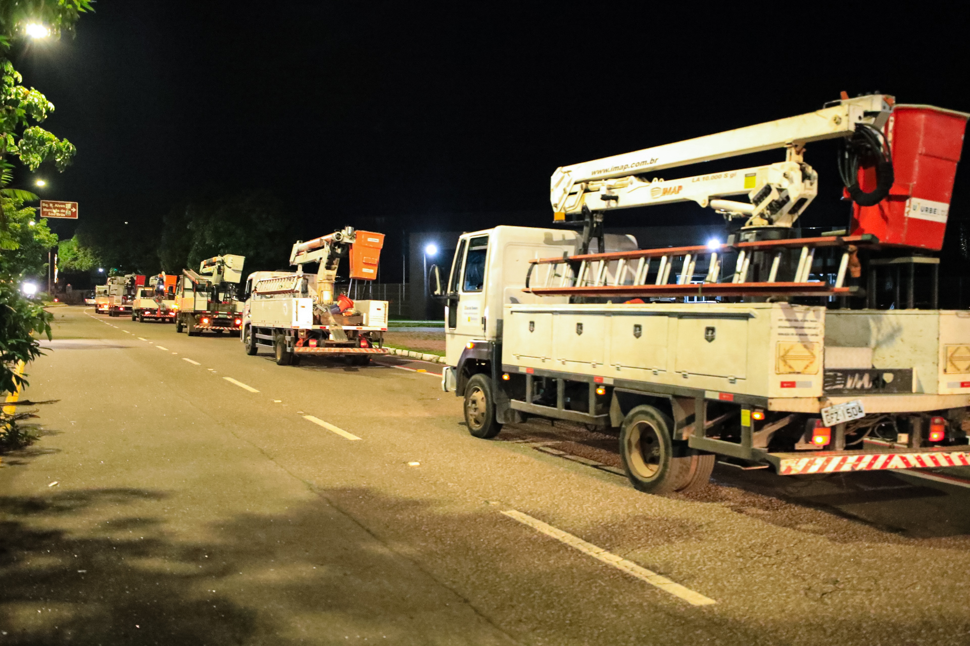 Avenida Almirante Barroso recebe iluminação modernizada em toda a sua extensão