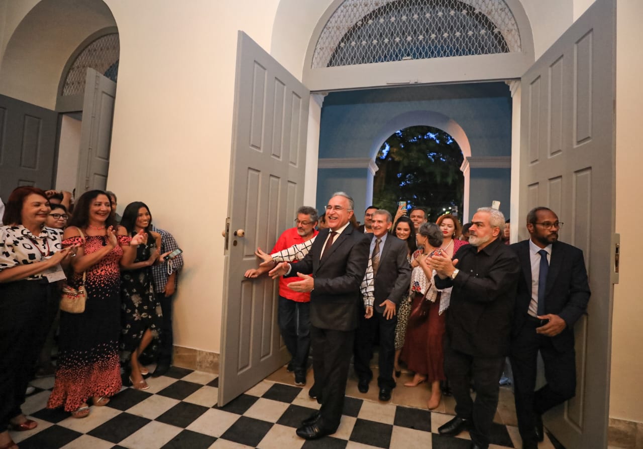 Personalidades que contribuíram com o crescimento de Belém recebem a medalha Francisco Caldeira Castelo Branco