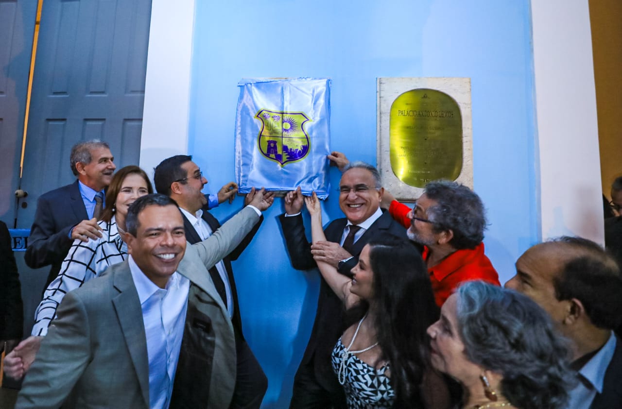 Personalidades que contribuíram com o crescimento de Belém recebem a medalha Francisco Caldeira Castelo Branco