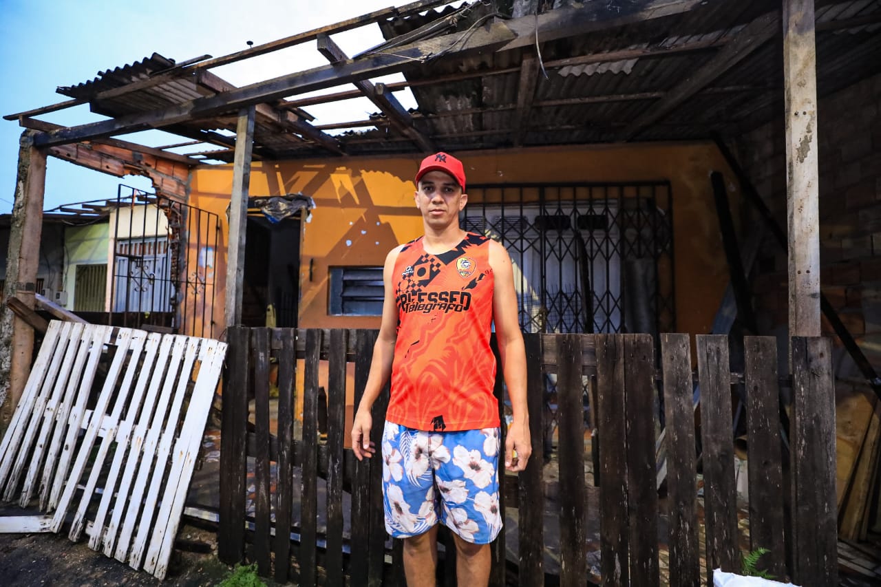 Prefeitura de Belém presta auxílio às famílias atingidas pelo vendaval desta terça-feira, 16