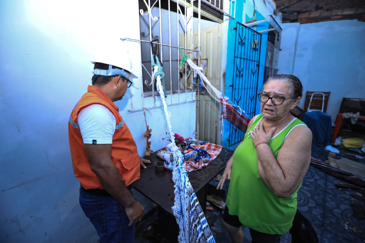 Prefeitura de Belém presta auxílio às famílias atingidas pelo vendaval desta terça-feira, 16