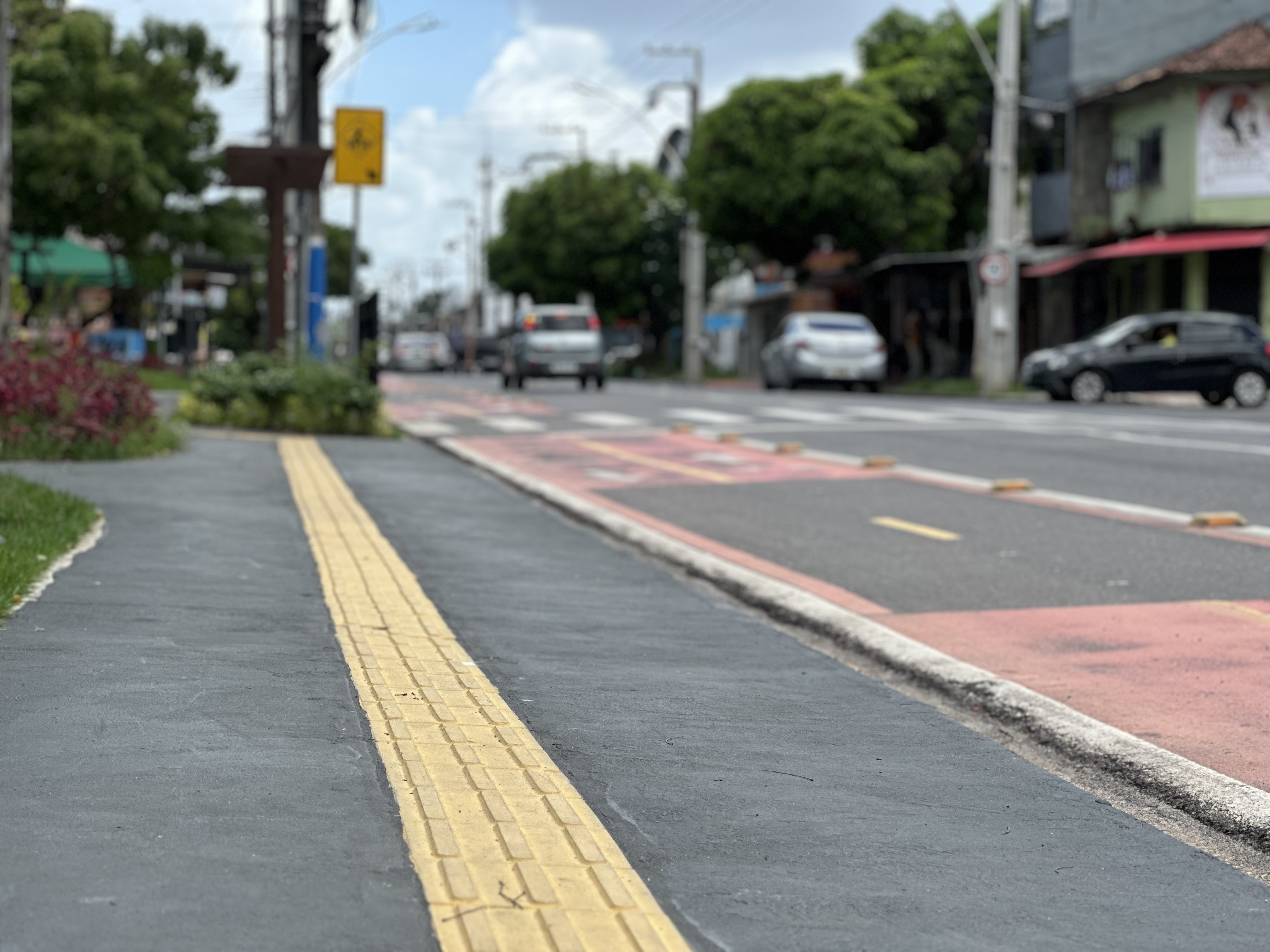 Prefeitura de Belém já recuperou mais de 50 mil metros quadrados de calçadas públicas desde 2021