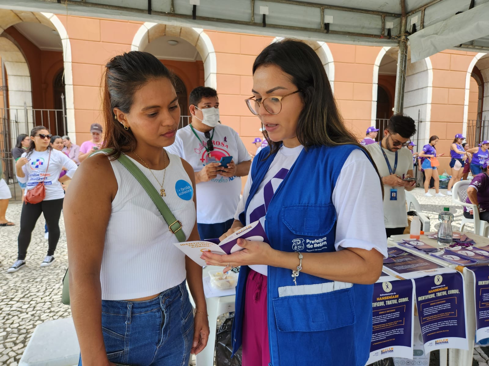 Domingo de alerta e ação de conscientização para cuidados com a hanseníase na Praça da República