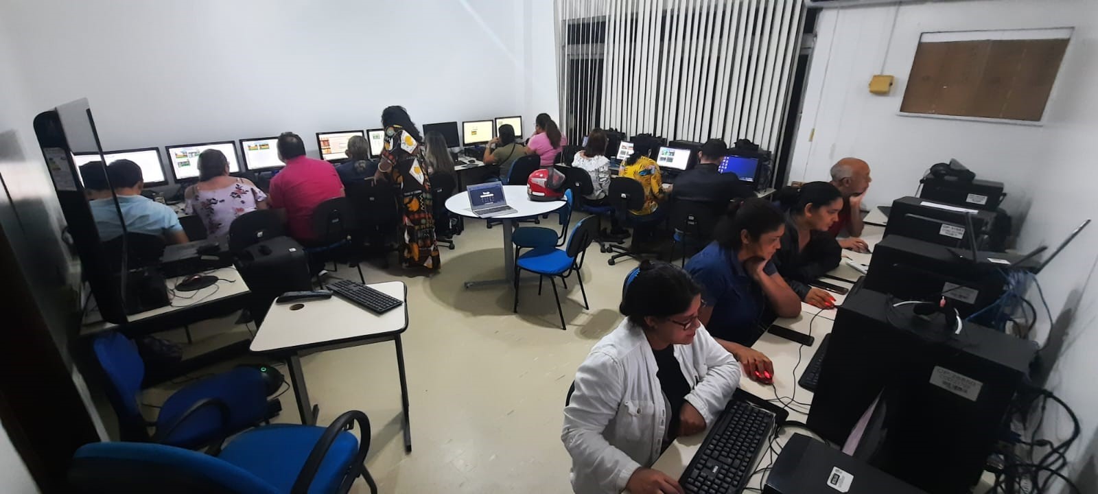 Rede municipal realiza curso de formação de professores em tecnologias da educação