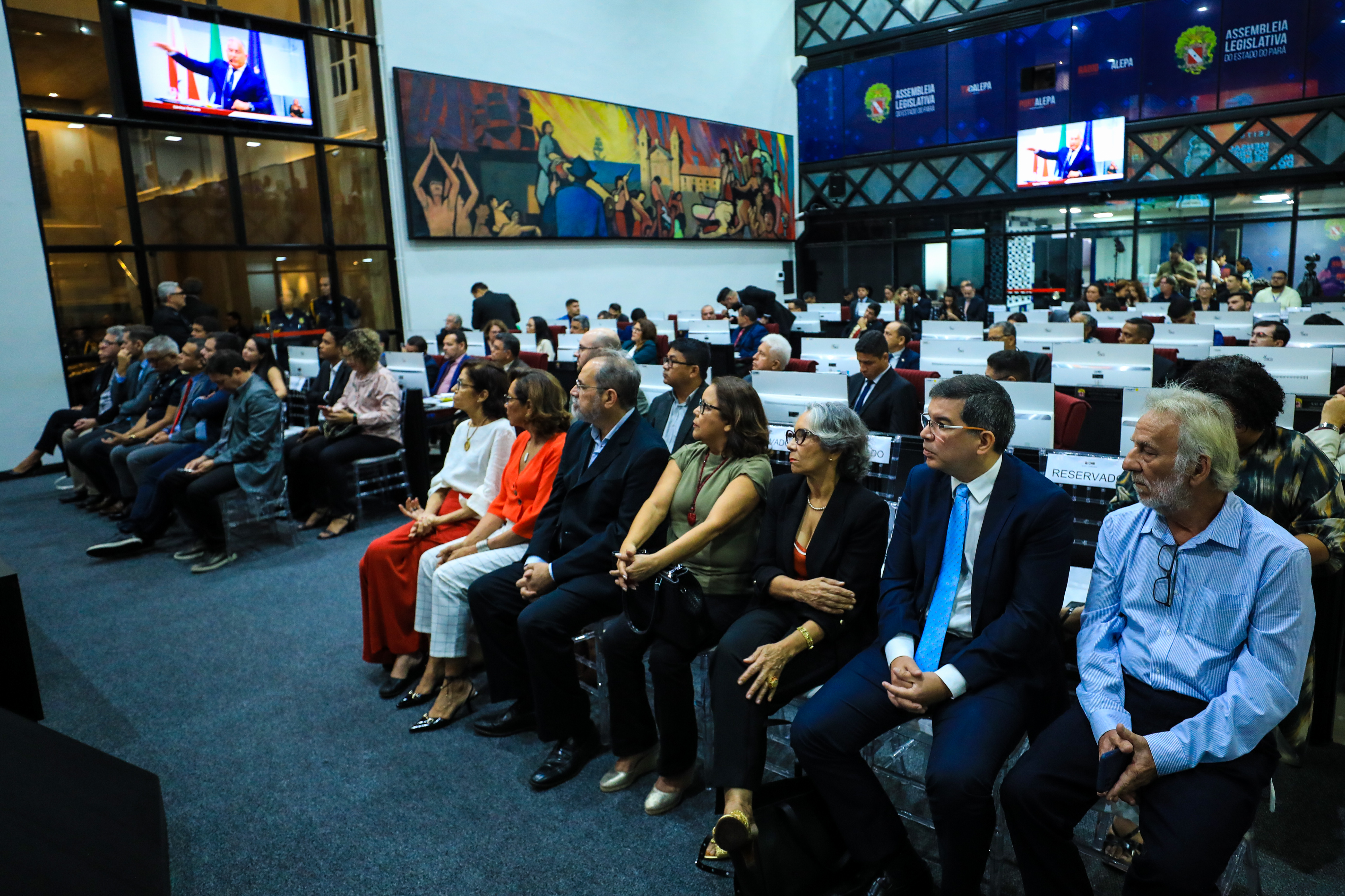 Balanço da gestão municipal é apresentado aos vereadores no início do Ano Legislativo na Câmara Municipal