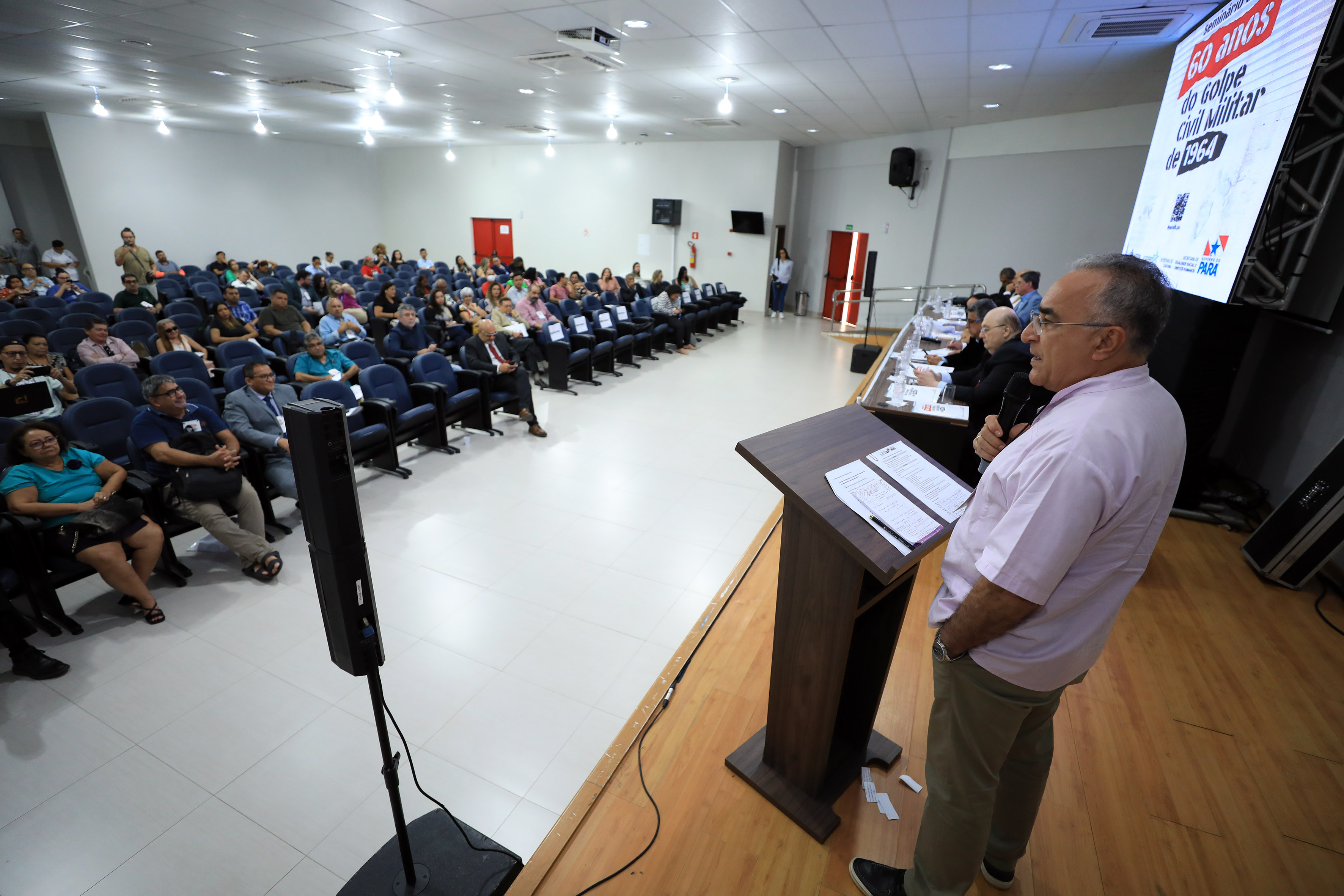 Debate em Belém sobre os 60 anos do golpe militar reafirma a luta pela democracia no país