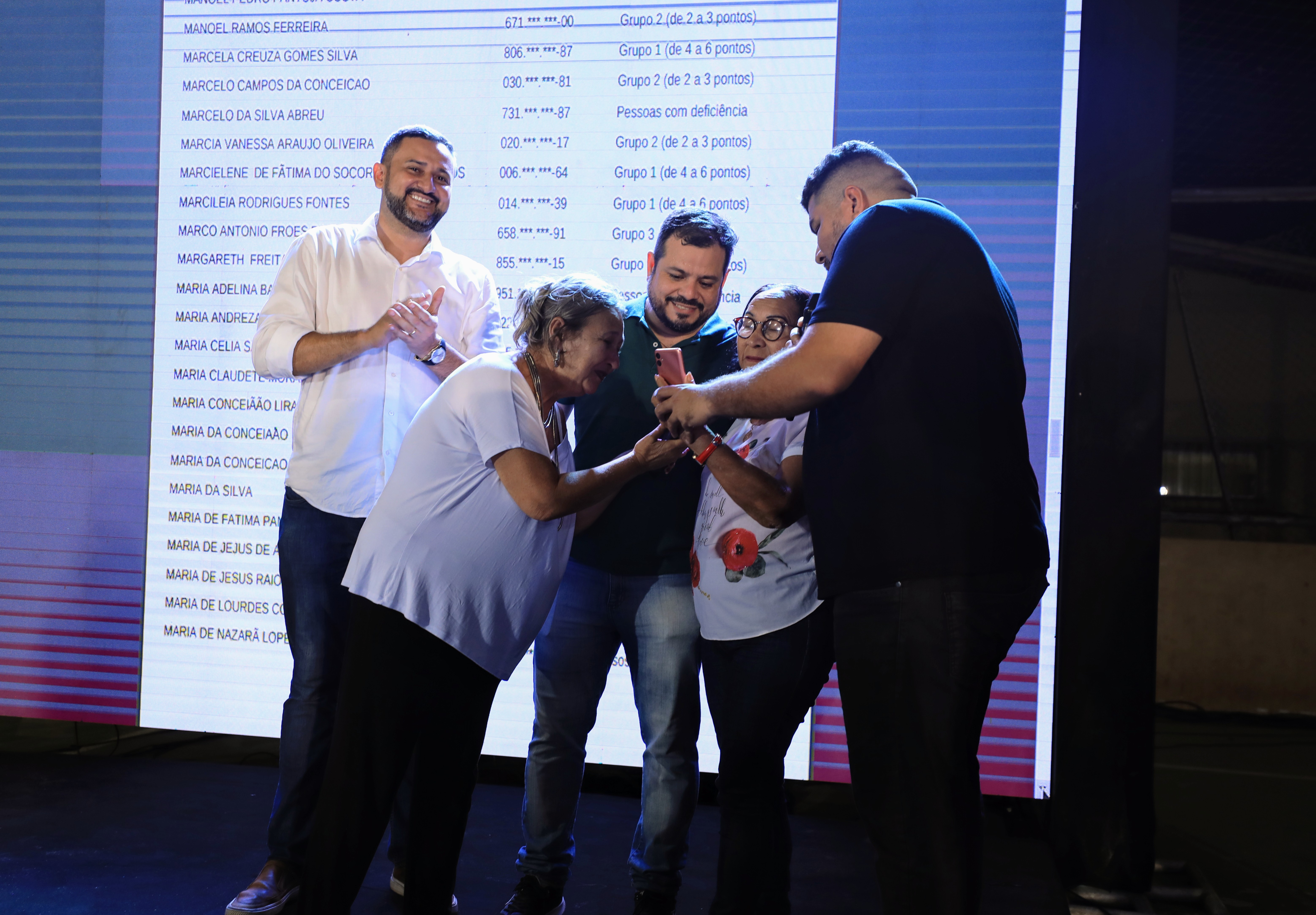 Moradores de Mosqueiro comemoram o sorteio de mais 400 unidades do "Minha Casa, Minha Vida"
