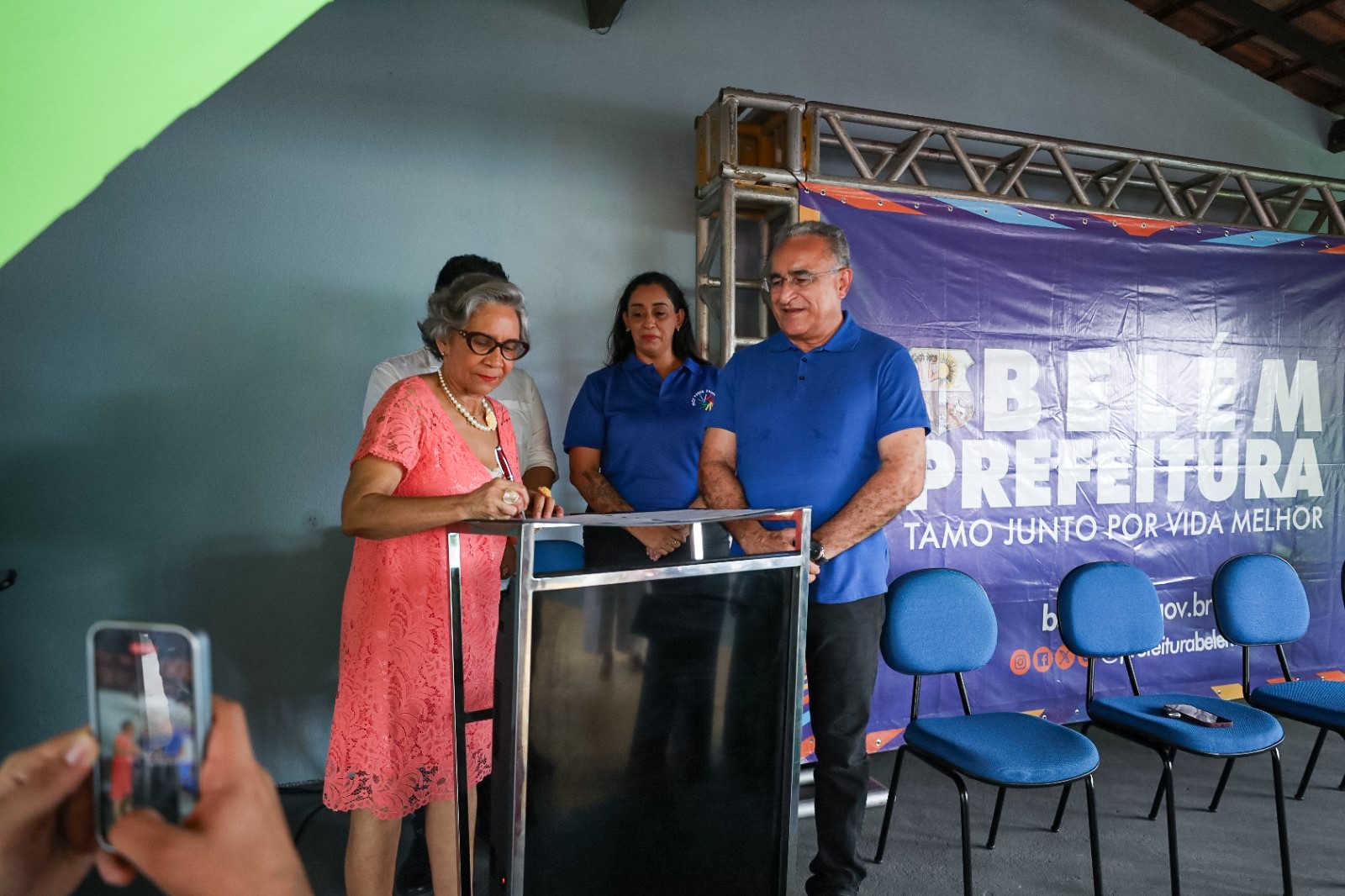 Prefeitura faz reforma geral e homenageia o padre Bruno Sechi em escola municipal no Satélite