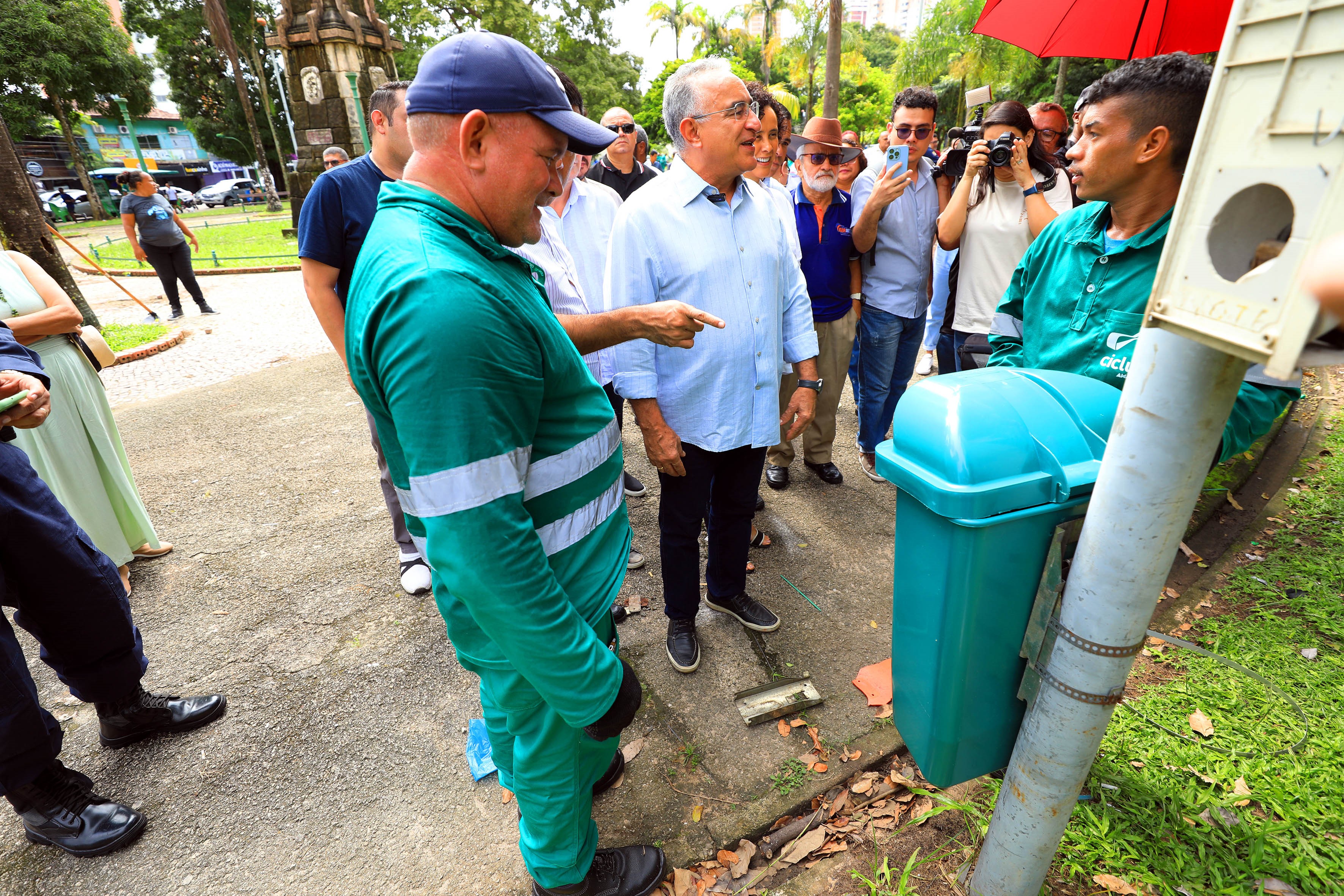 Prefeitura de Belém dá início ao novo sistema de limpeza urbana na cidade