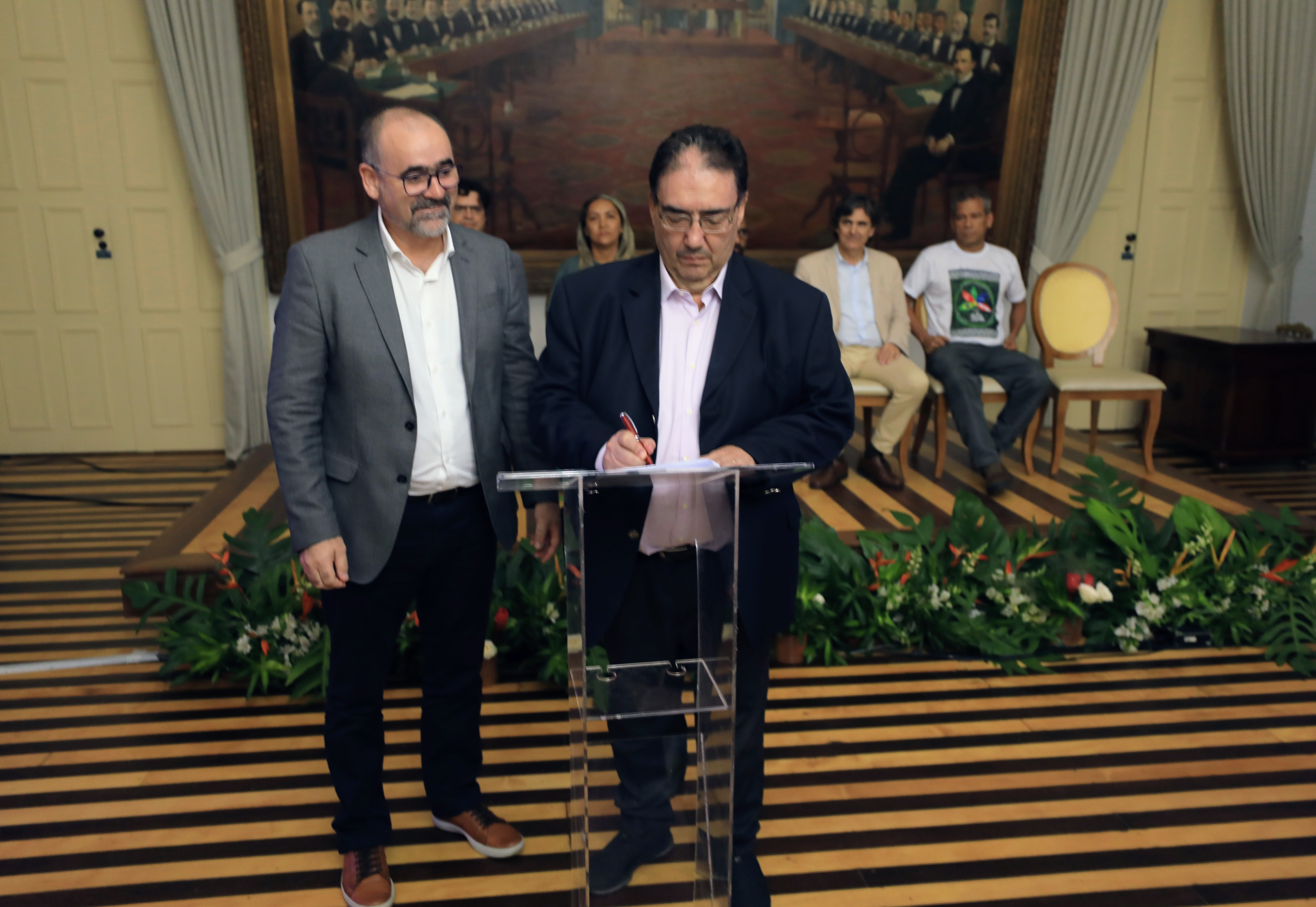 Prefeitura de Belém oficializa melhorias para a categoria de catadores de resíduos