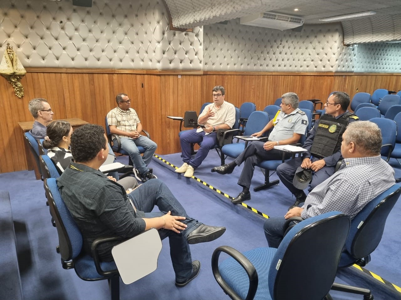 Reunião define encaminhamentos para o uso e preservação da praça Santuário de Nazaré