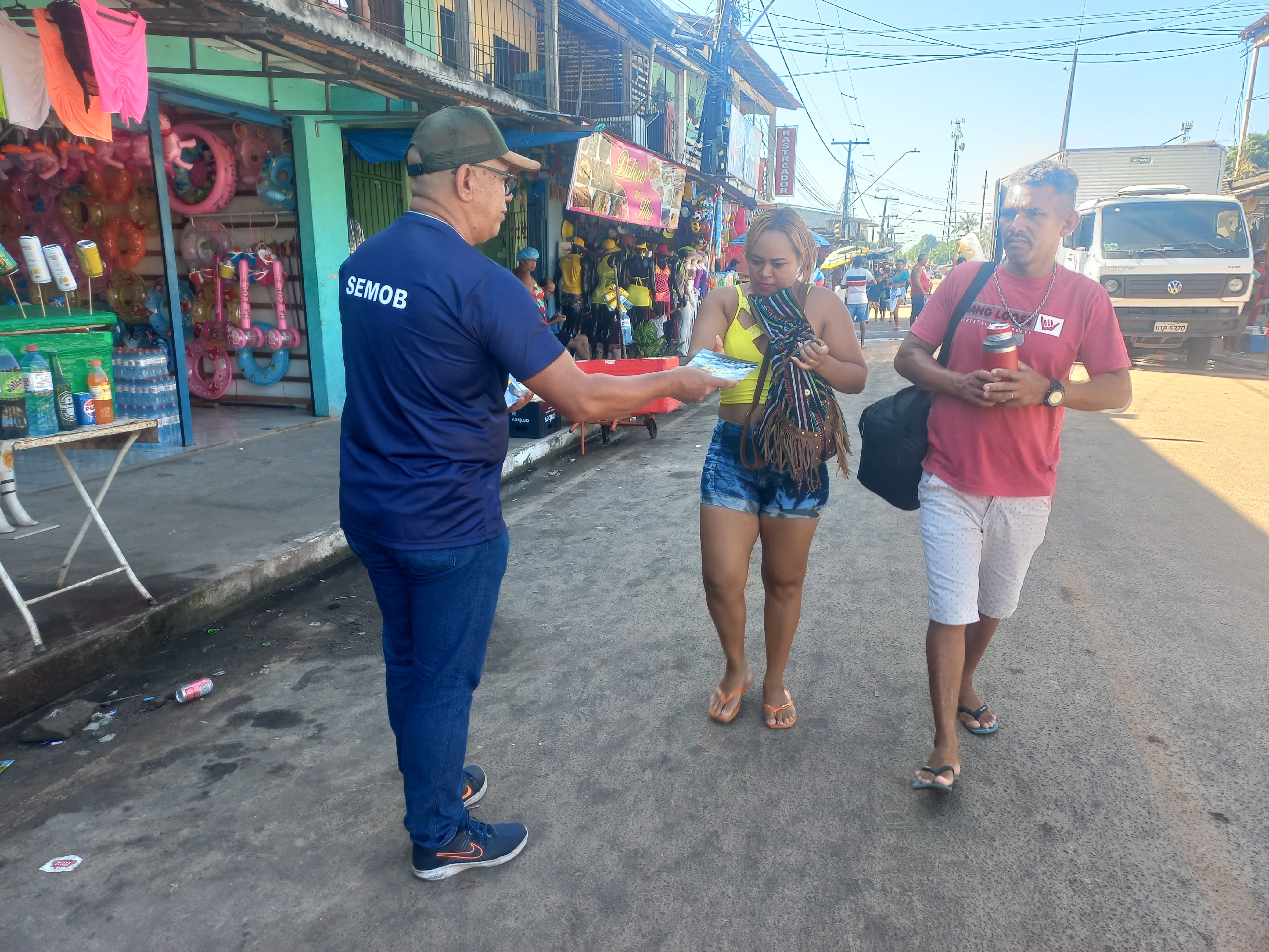 Ação de educação para o trânsito da Prefeitura realiza 800 abordagens em praias do Outeiro, neste domingo, 21