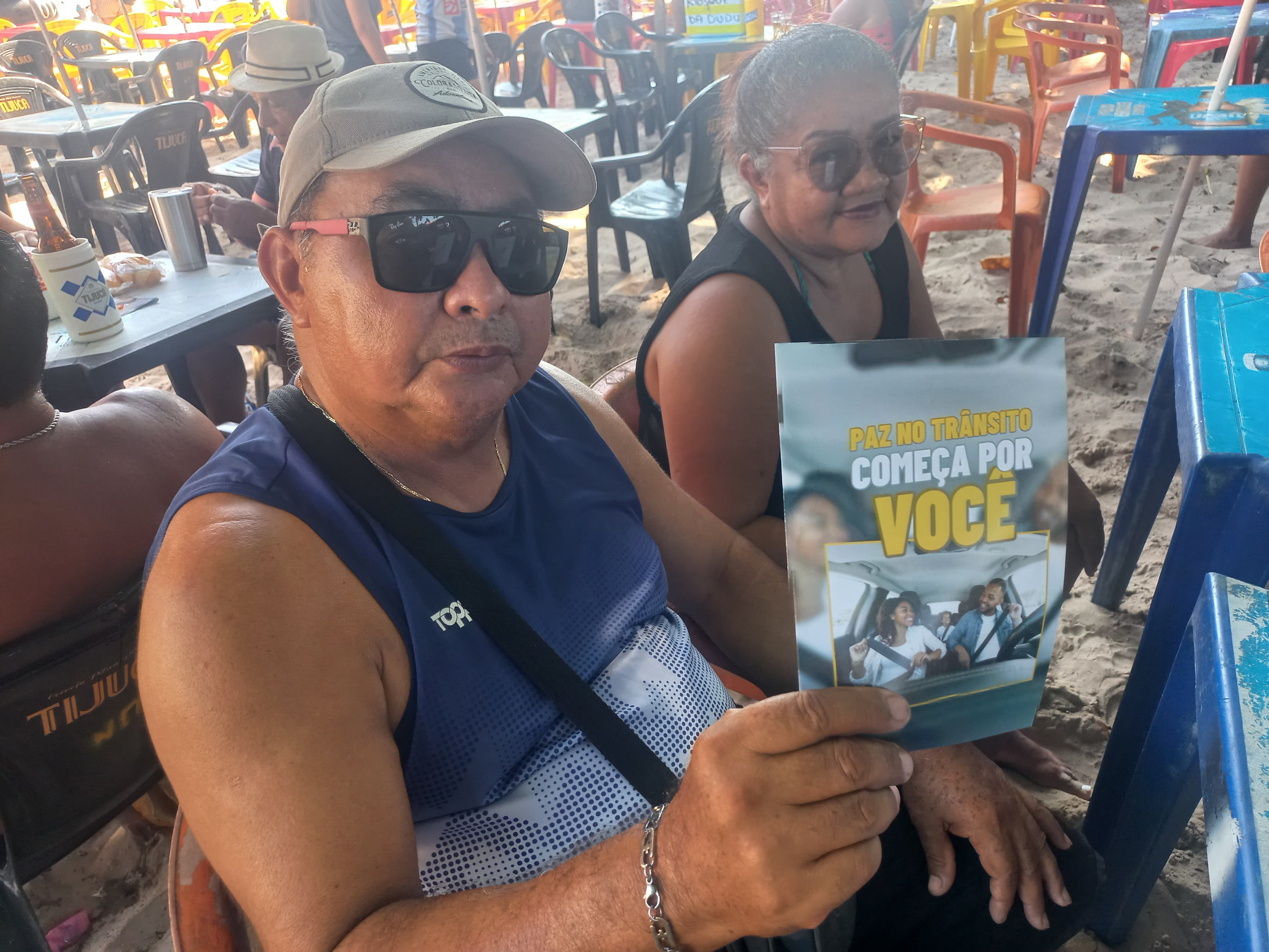 Ação de educação para o trânsito da Prefeitura realiza 800 abordagens em praias do Outeiro, neste domingo, 21