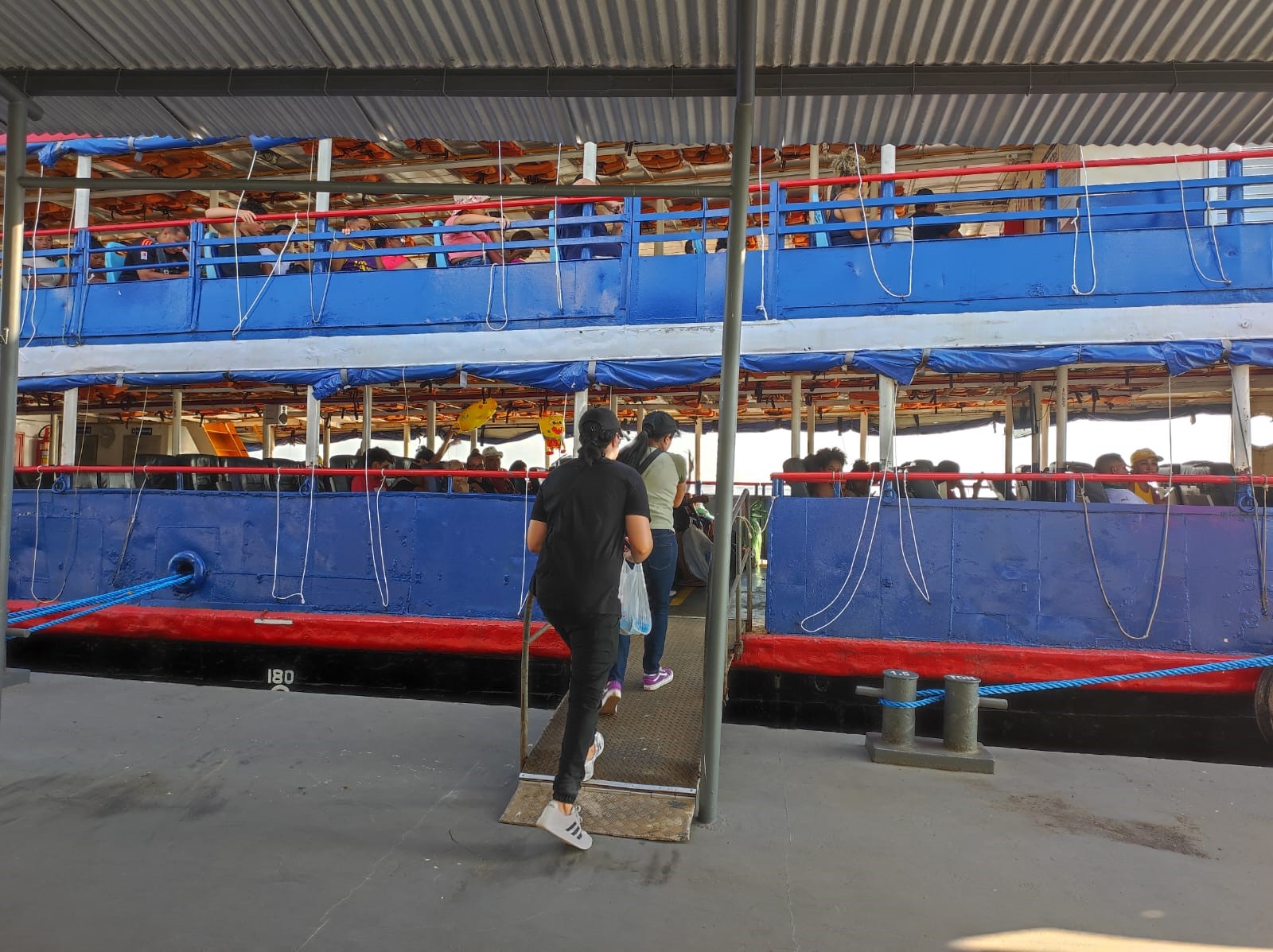 Mais de 800 pessoas aproveitaram a retomada da operação da linha fluvial Belém/Mosqueiro