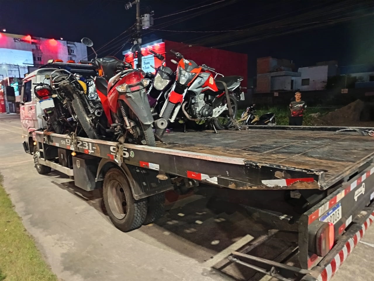 Operação conjunta coíbe "rolezinho" e apreende 14 motocicletas nesta sexta-feira, 2