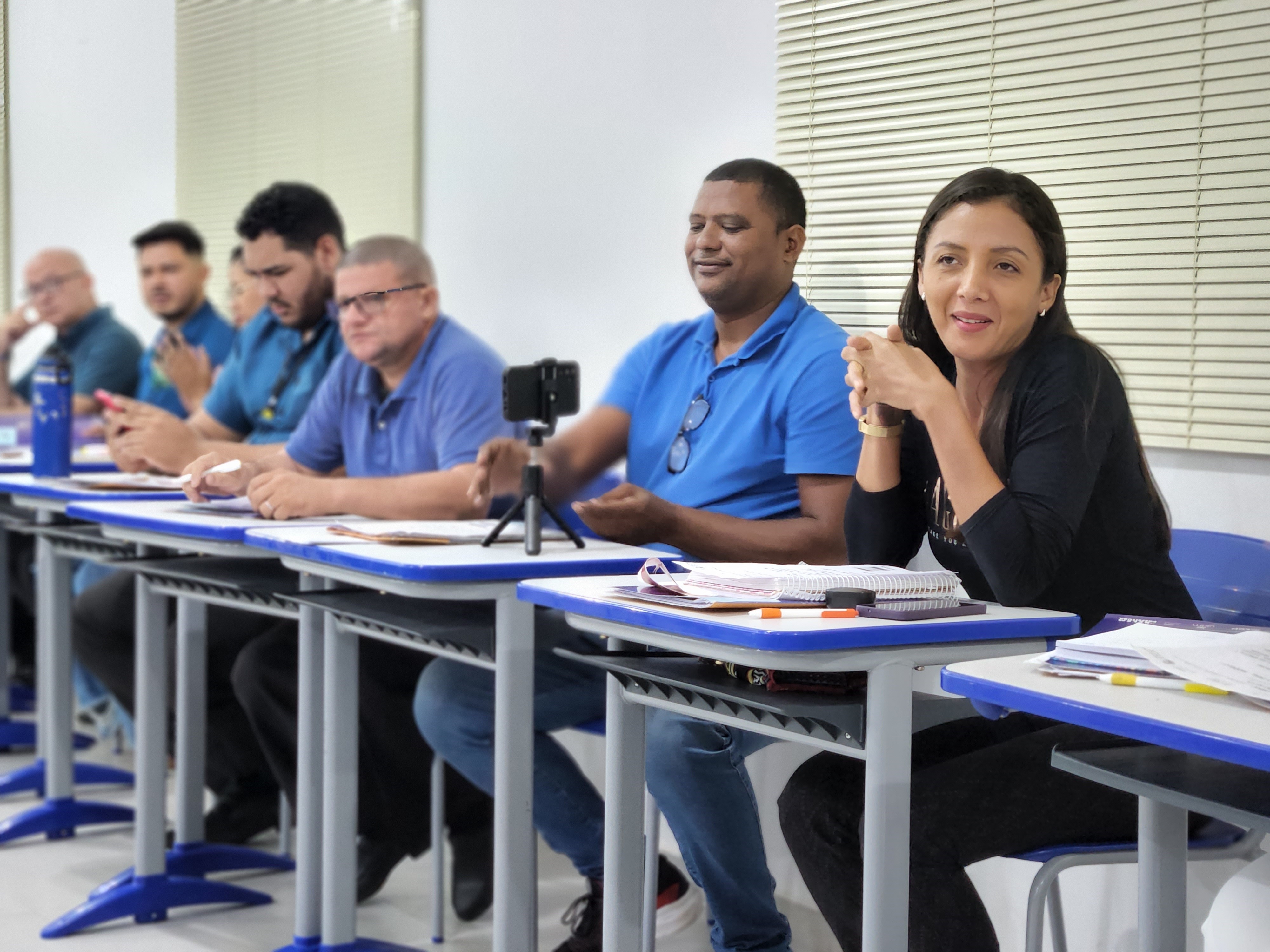 Taxistas de Belém passam por avaliação prática no curso de Espanhol