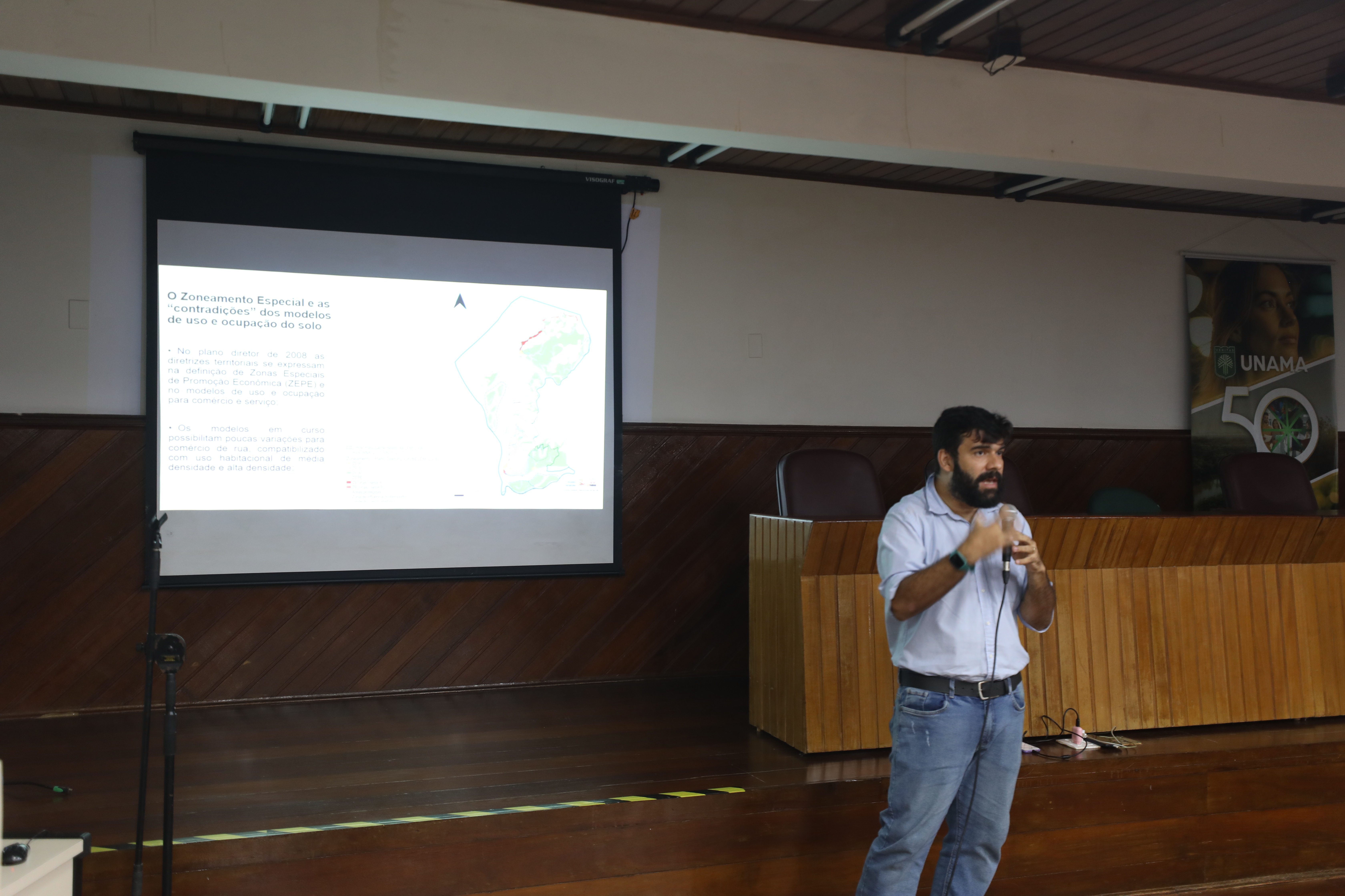 Servidores municipais debatem os caminhos para o Desenvolvimento Econômico de Belém