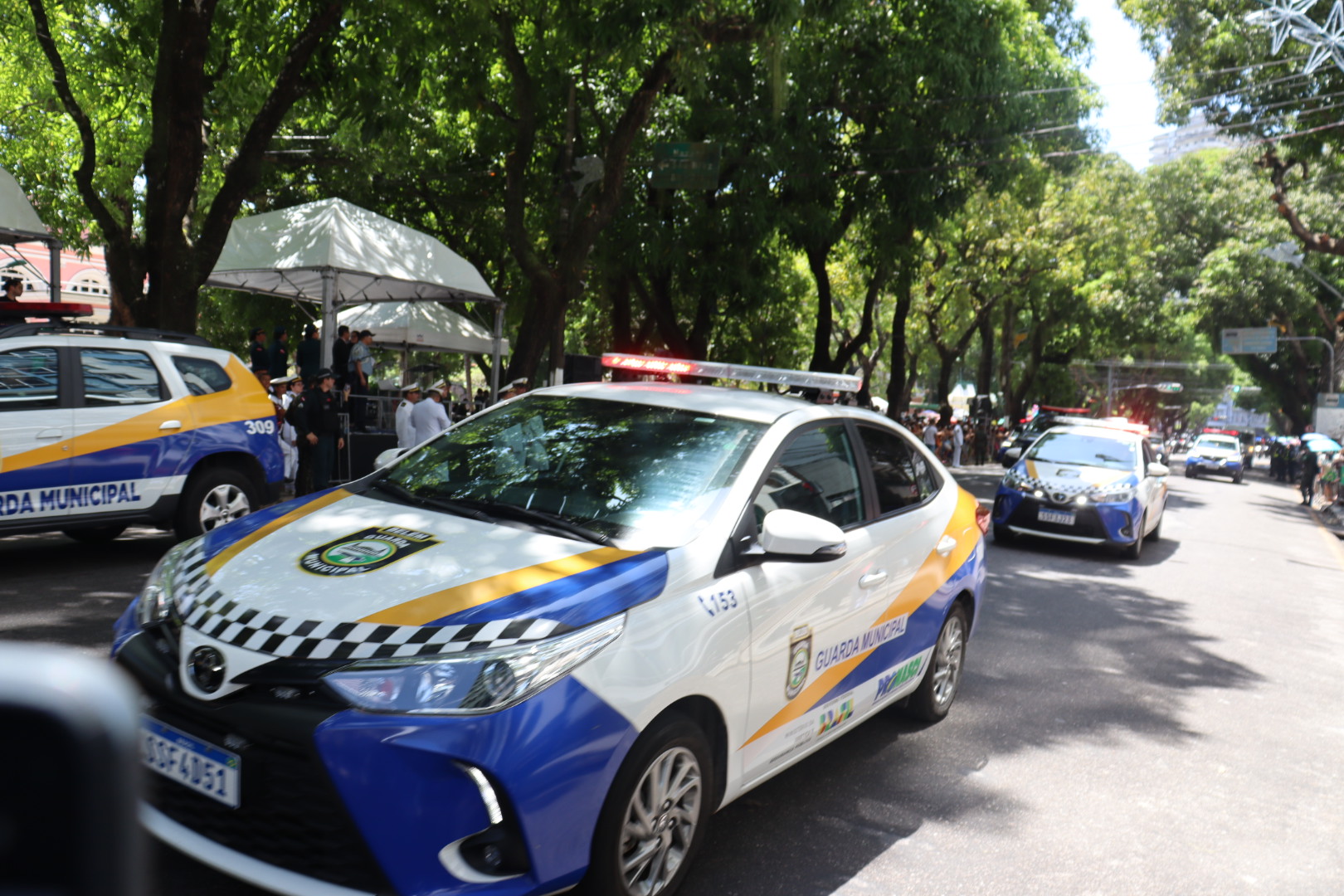 Segurança municipal participa do desfile de 7 de Setembro ao som de músicas regionais