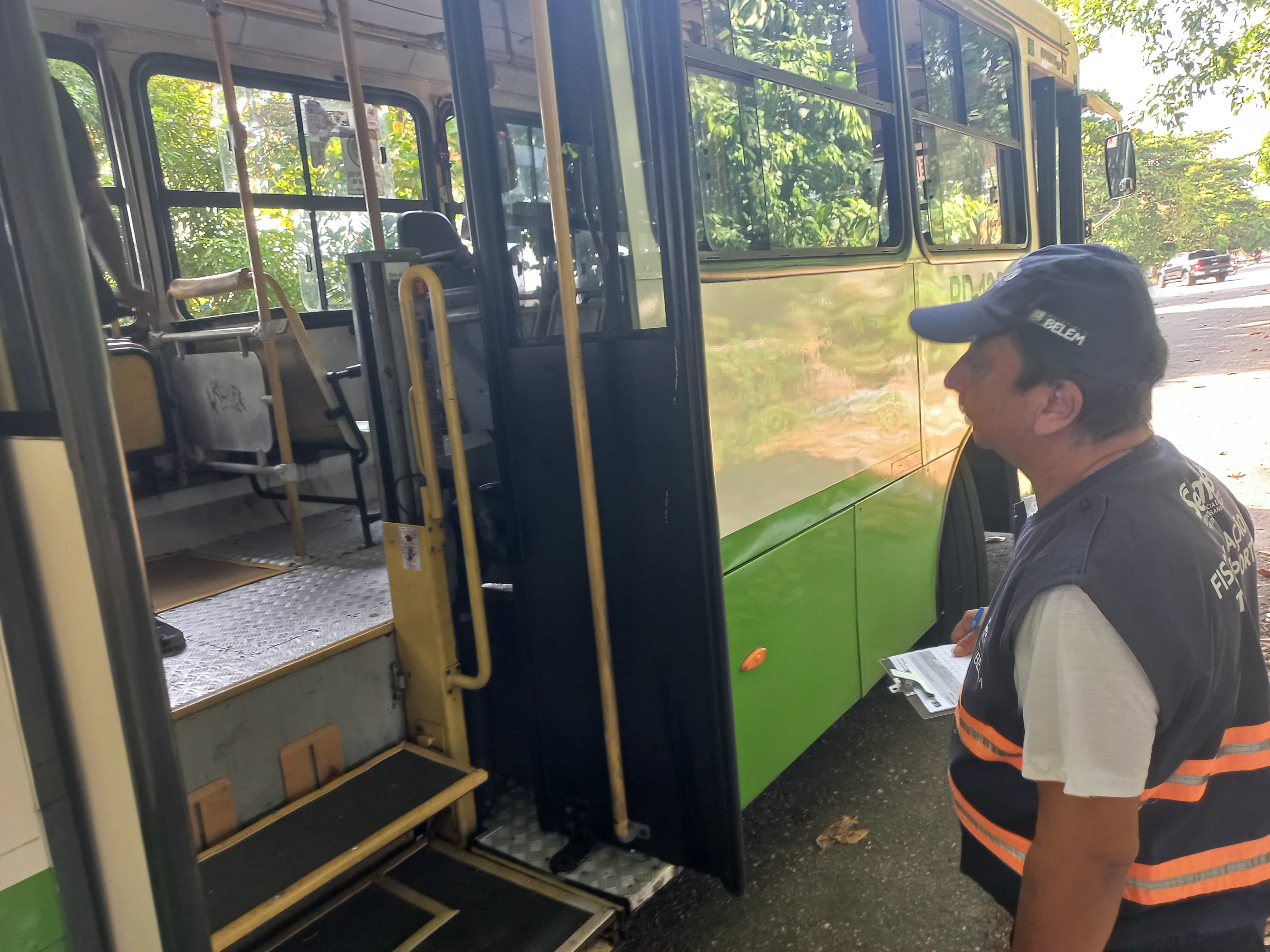 Linhas de ônibus urbanos são fiscalizadas pelo município para assegurar acessibilidade à população