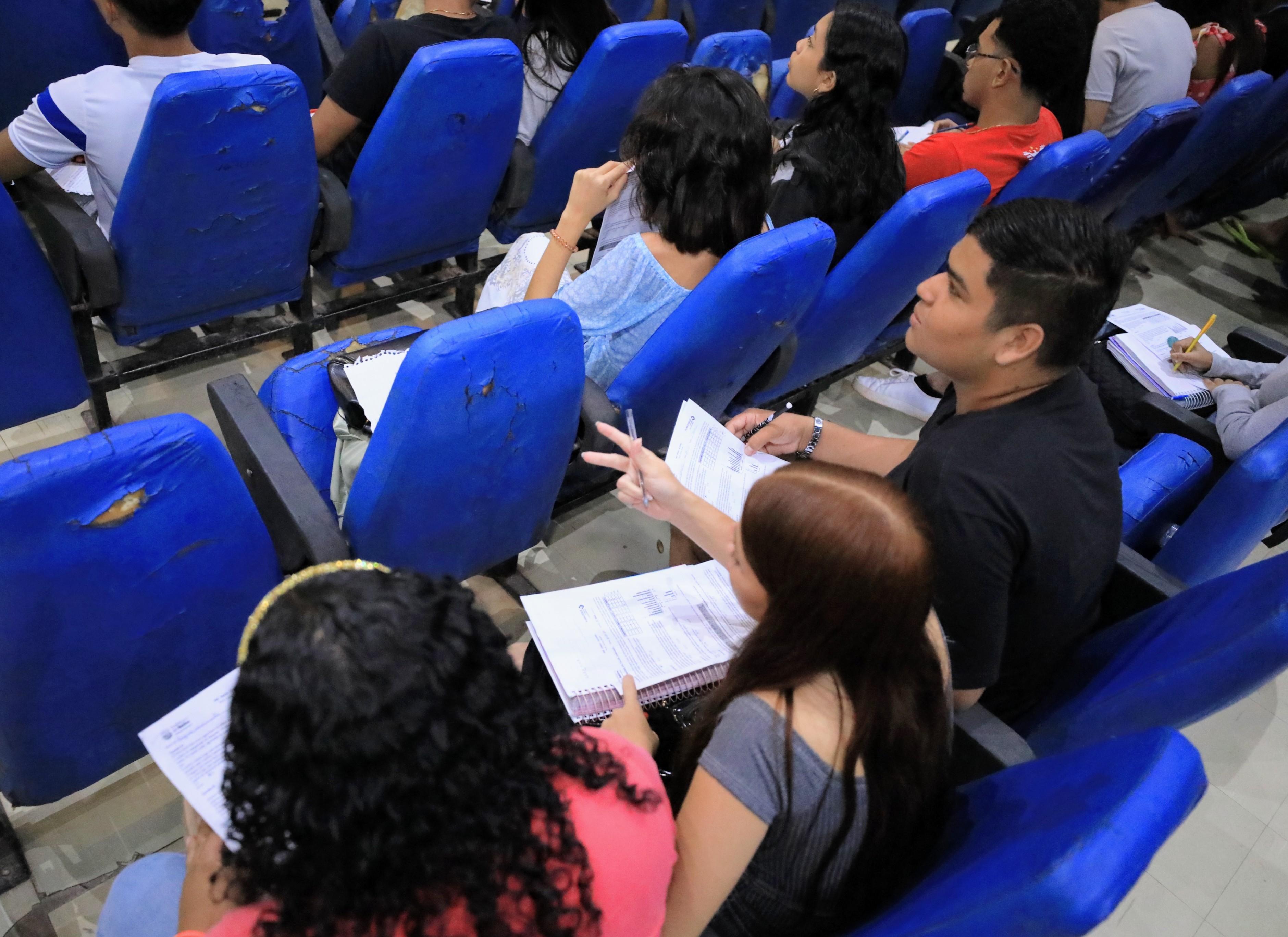 Alunos da Escola Bosque participam de cursinho preparatório para o Enem