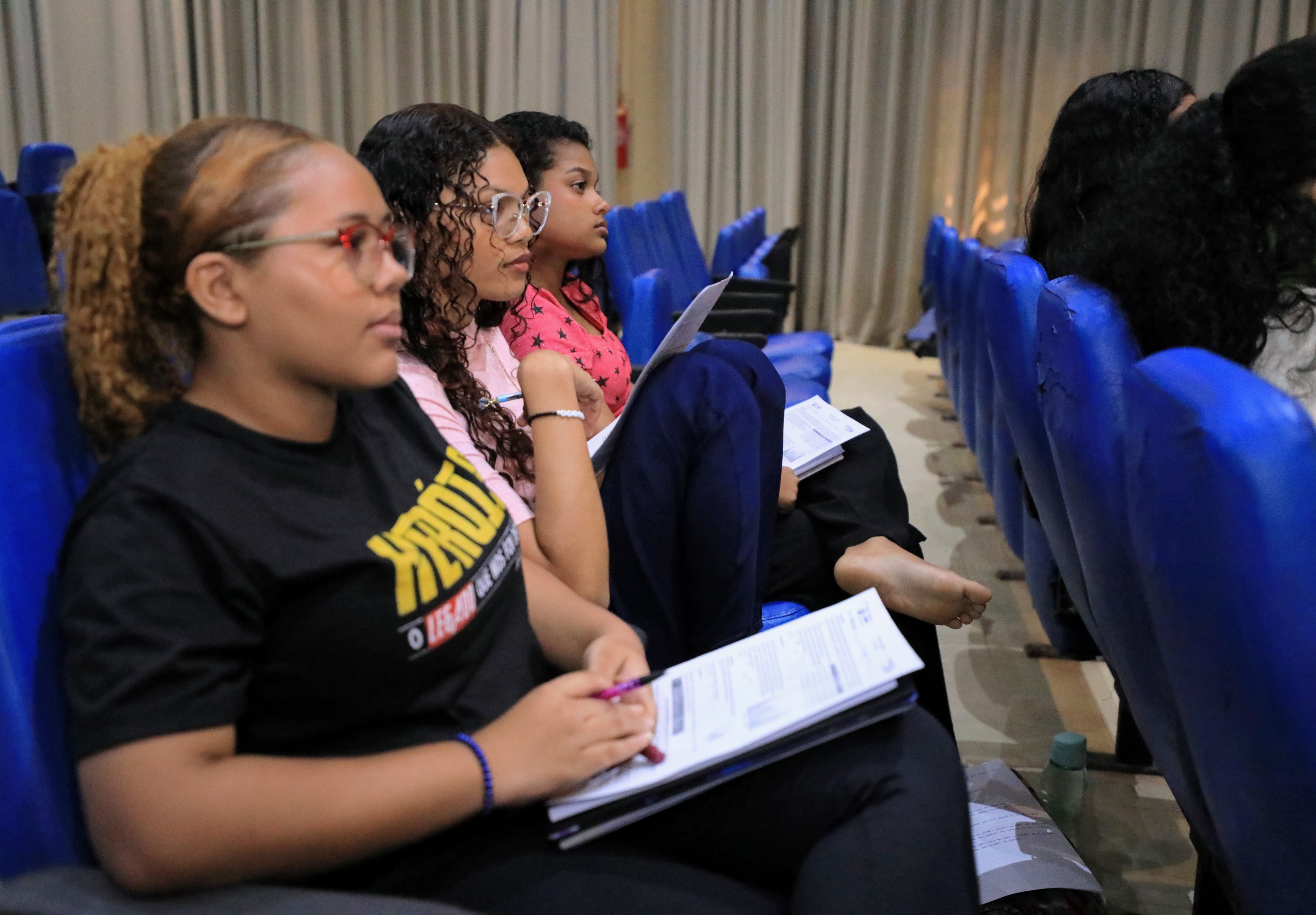 Alunos da Escola Bosque participam de cursinho preparatório para o Enem