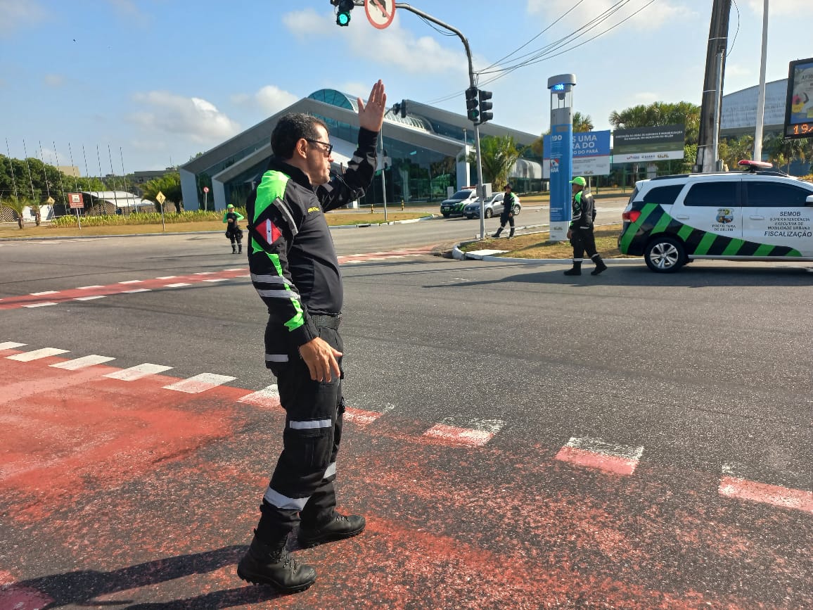Interdições e orientação aos motoristas garantem fluidez no trânsito durante 1º dia do Encontro G20 do Turismo