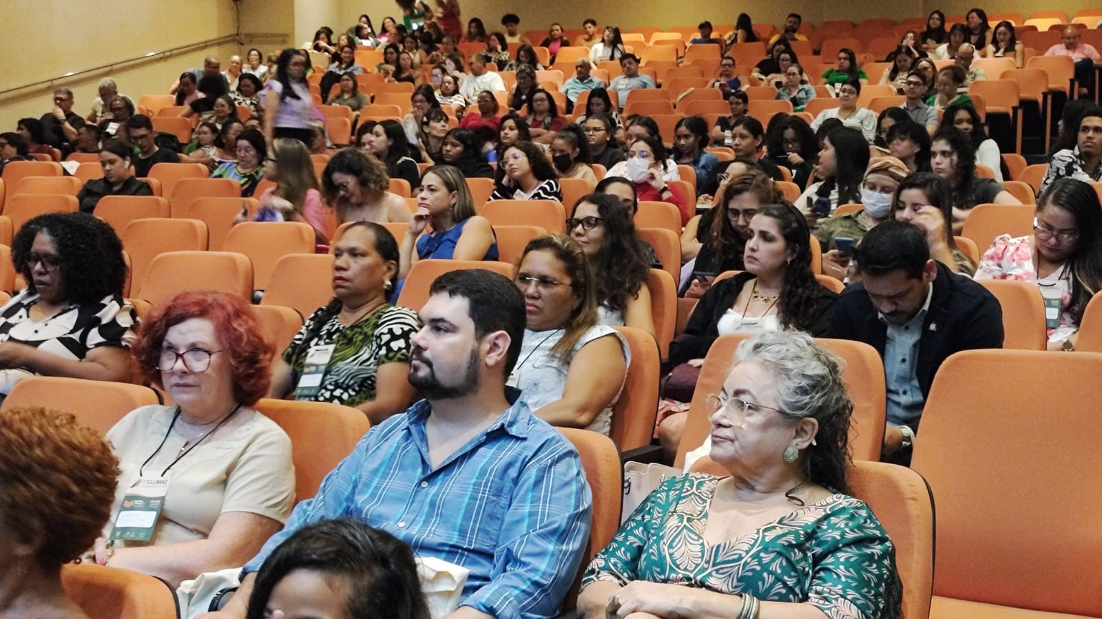 Professores  da rede municipal participam de formação sobre ensinos e saberes das linguagens amazônicas