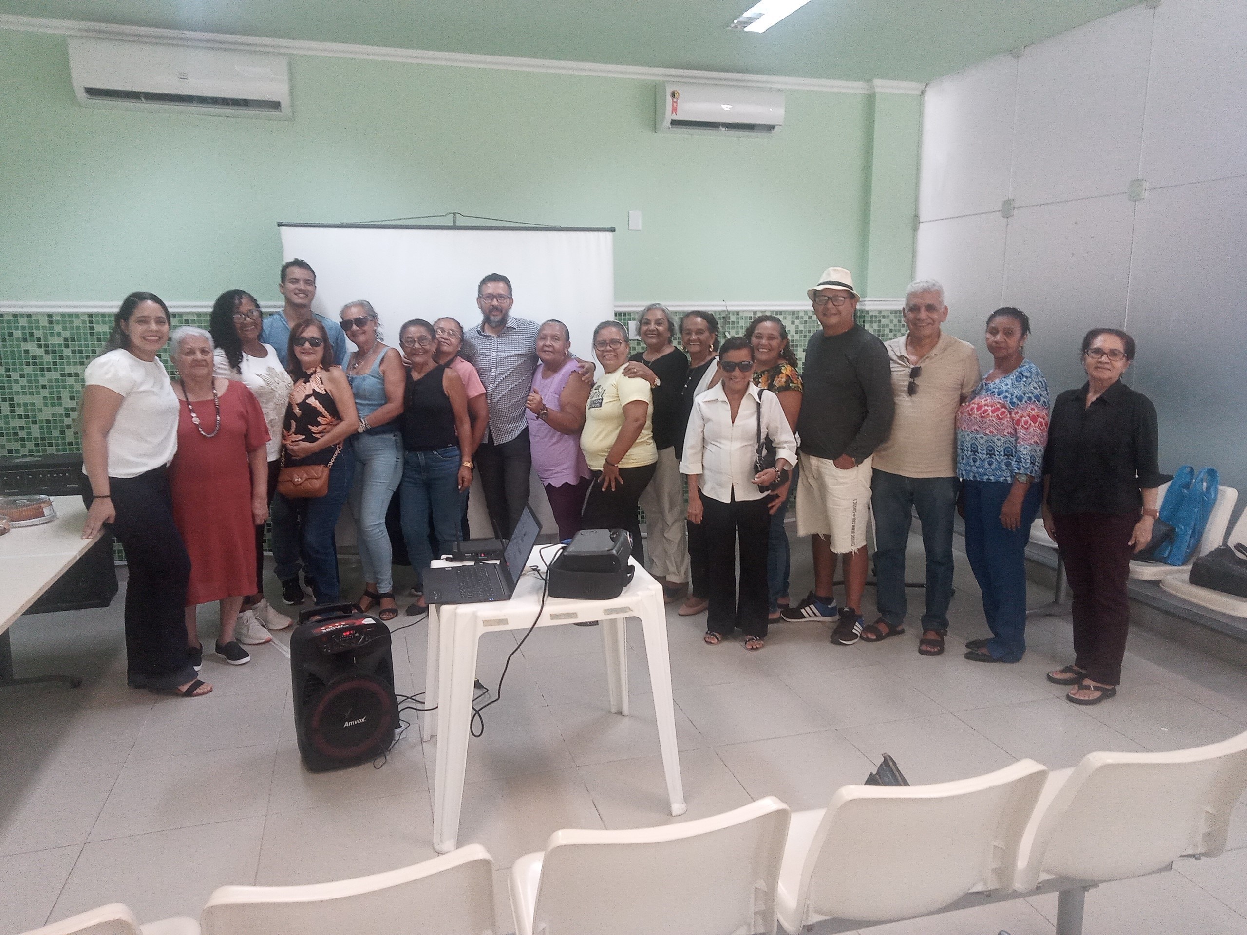 Belémprev orienta aposentados sobre Educação Financeira