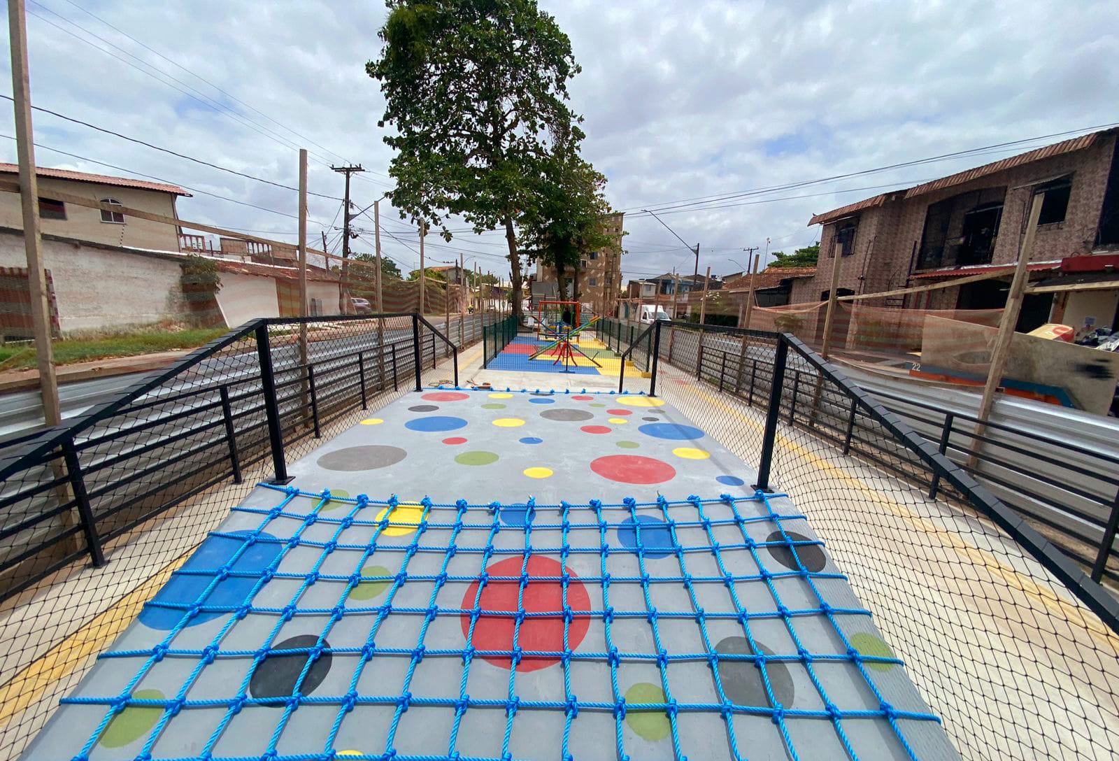 Obras transformam canteiros centrais em novos espaços de lazer no distrito de Icoaraci