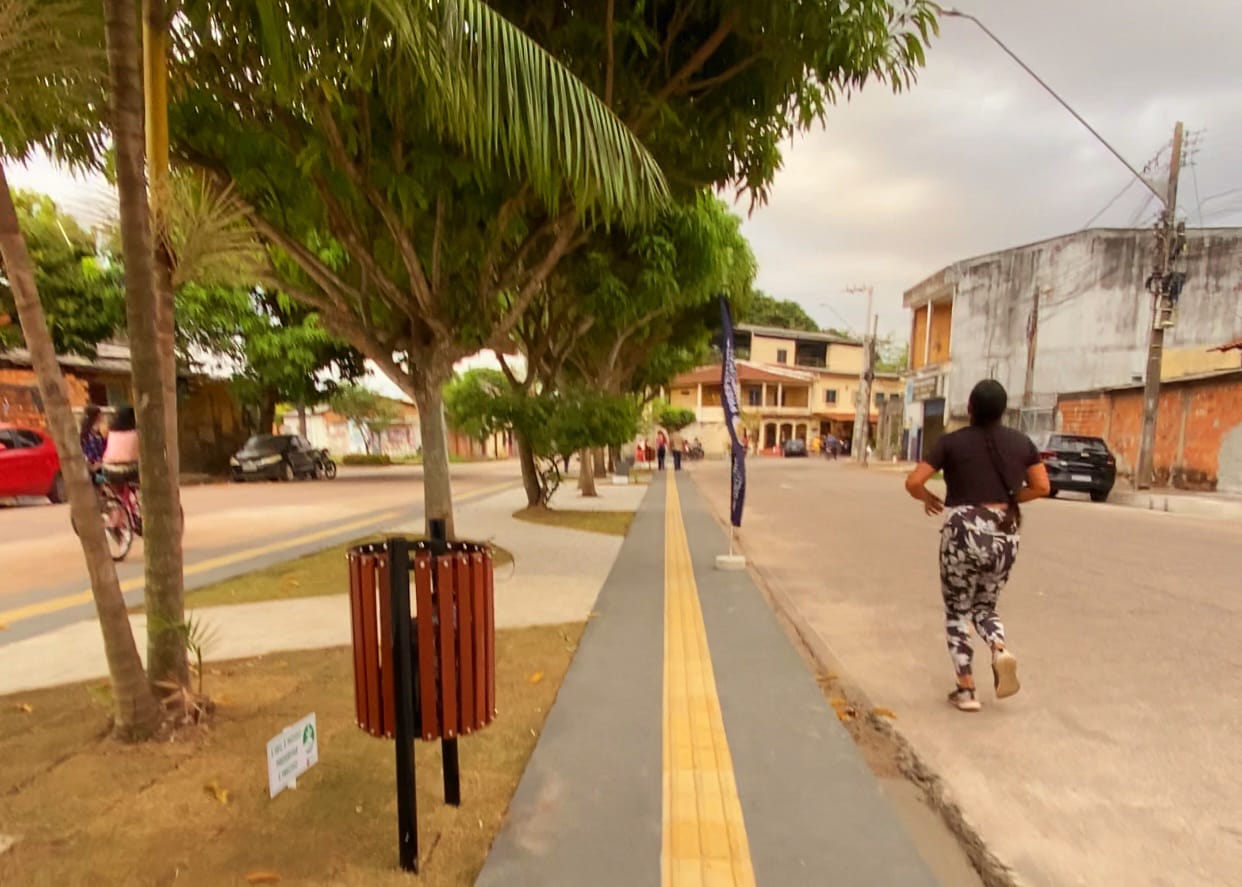 Obras transformam canteiros centrais em novos espaços de lazer no distrito de Icoaraci