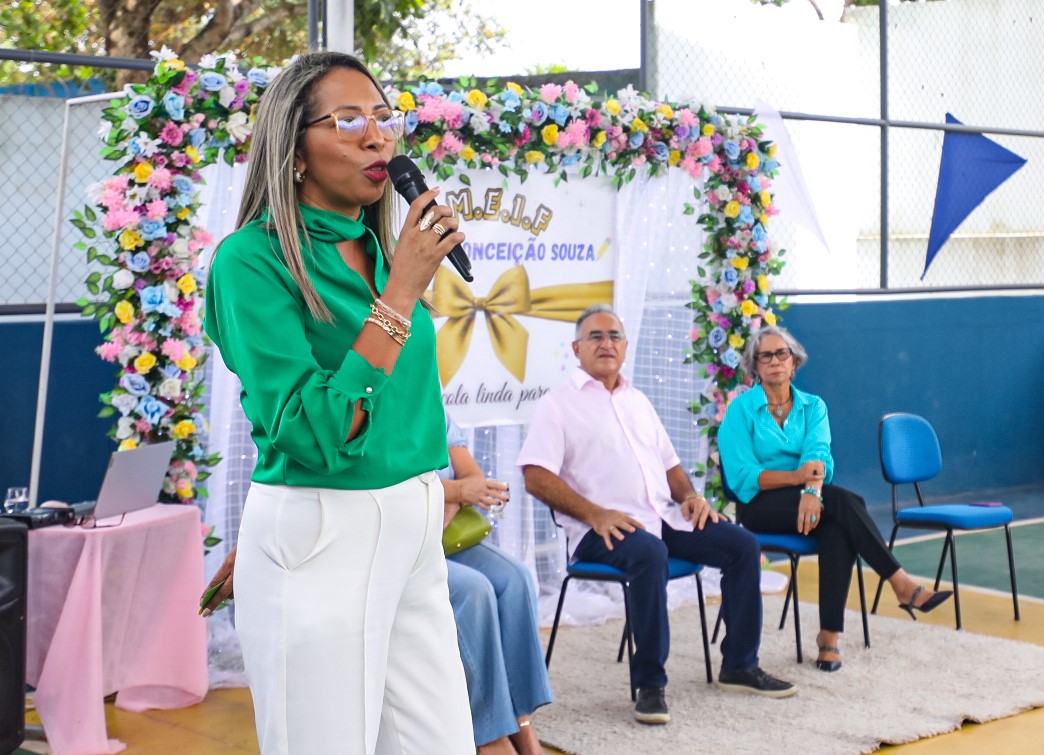 Prefeitura entrega escola no bairro de Águas Lindas e aumenta as vagas para a educação infantil e fundamental