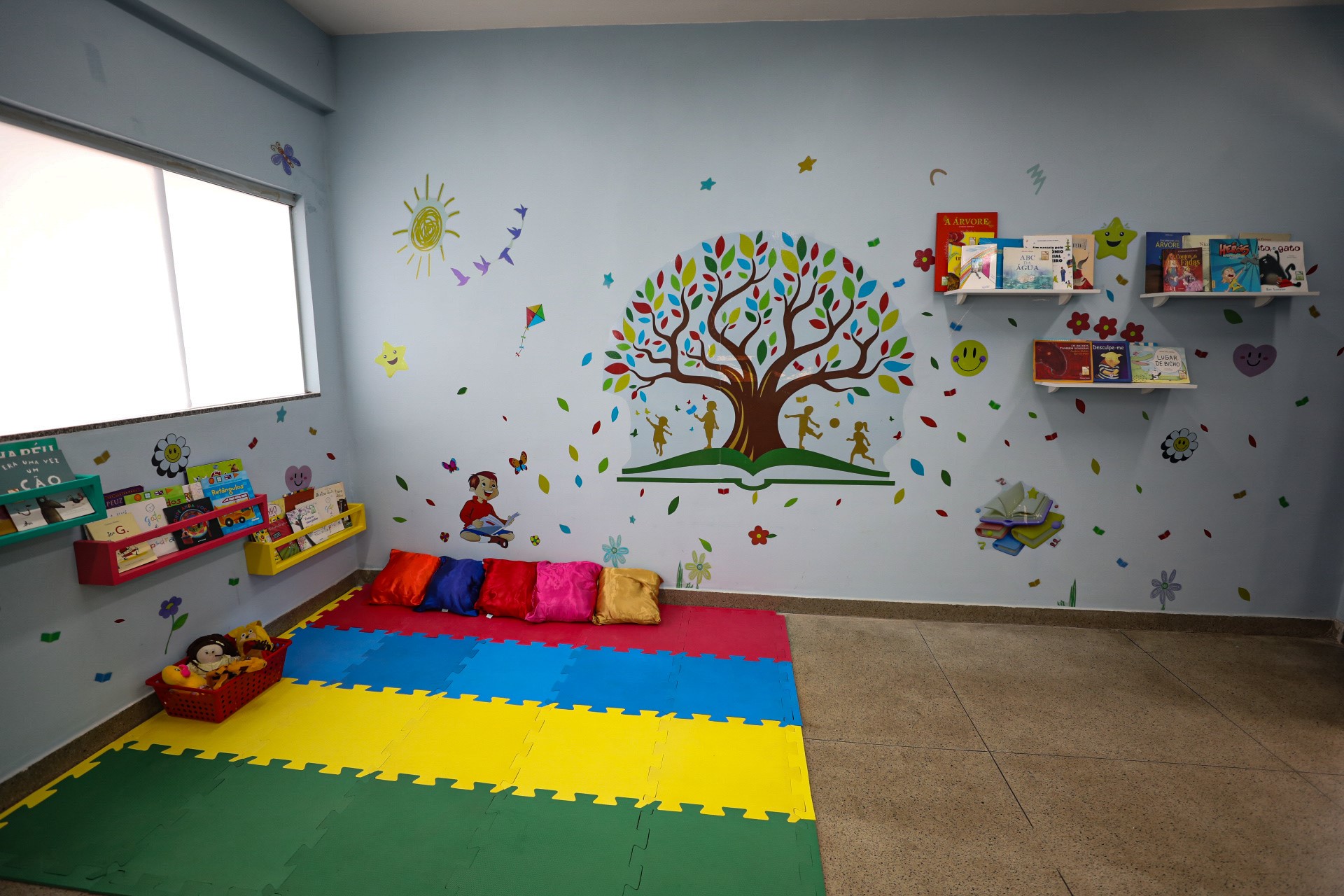Prefeitura entrega escola no bairro de Águas Lindas e aumenta as vagas para a educação infantil e fundamental